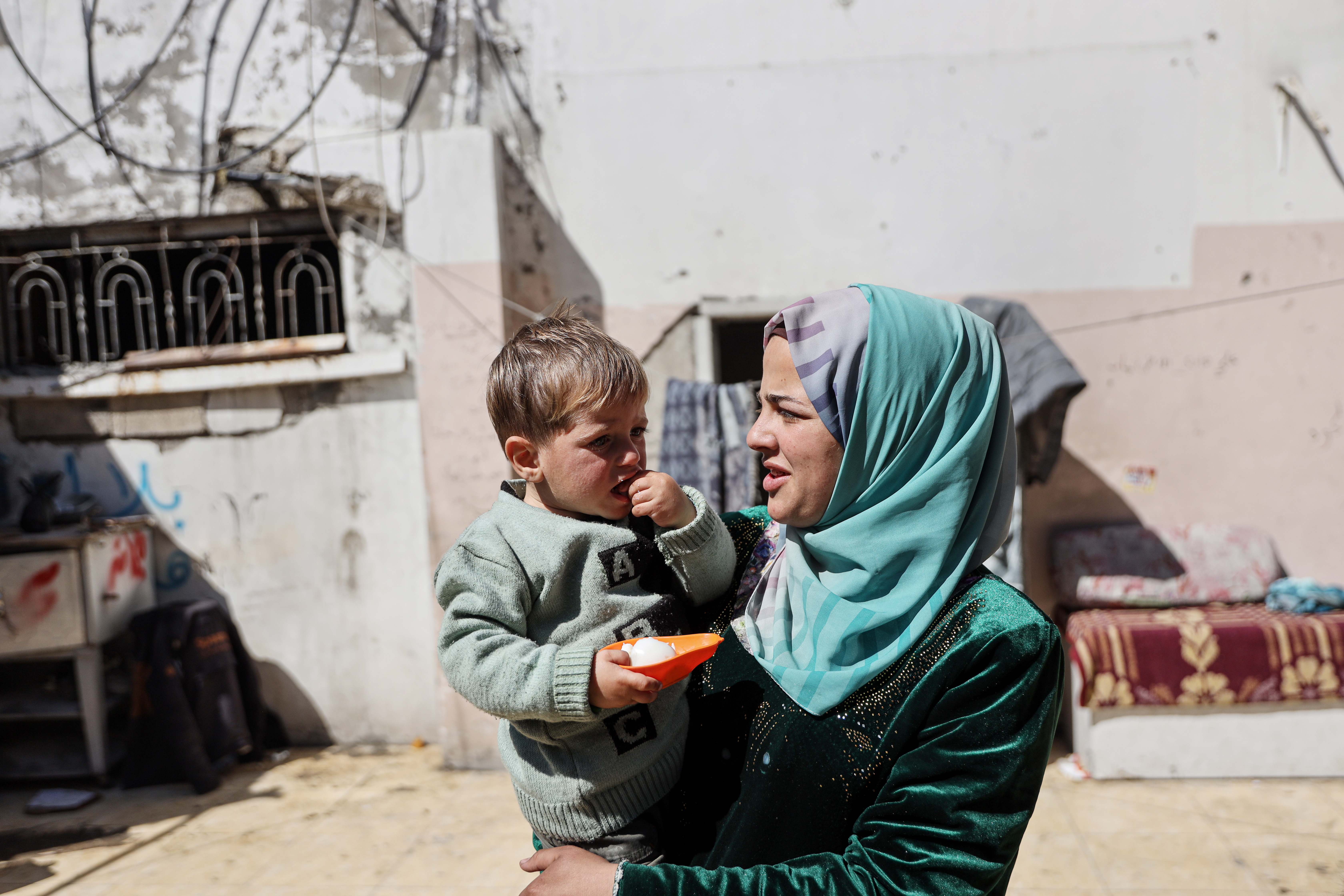 The story of the lost child in Gaza 2025 [Abdelhakim Abu Riash/Al Jazeera]