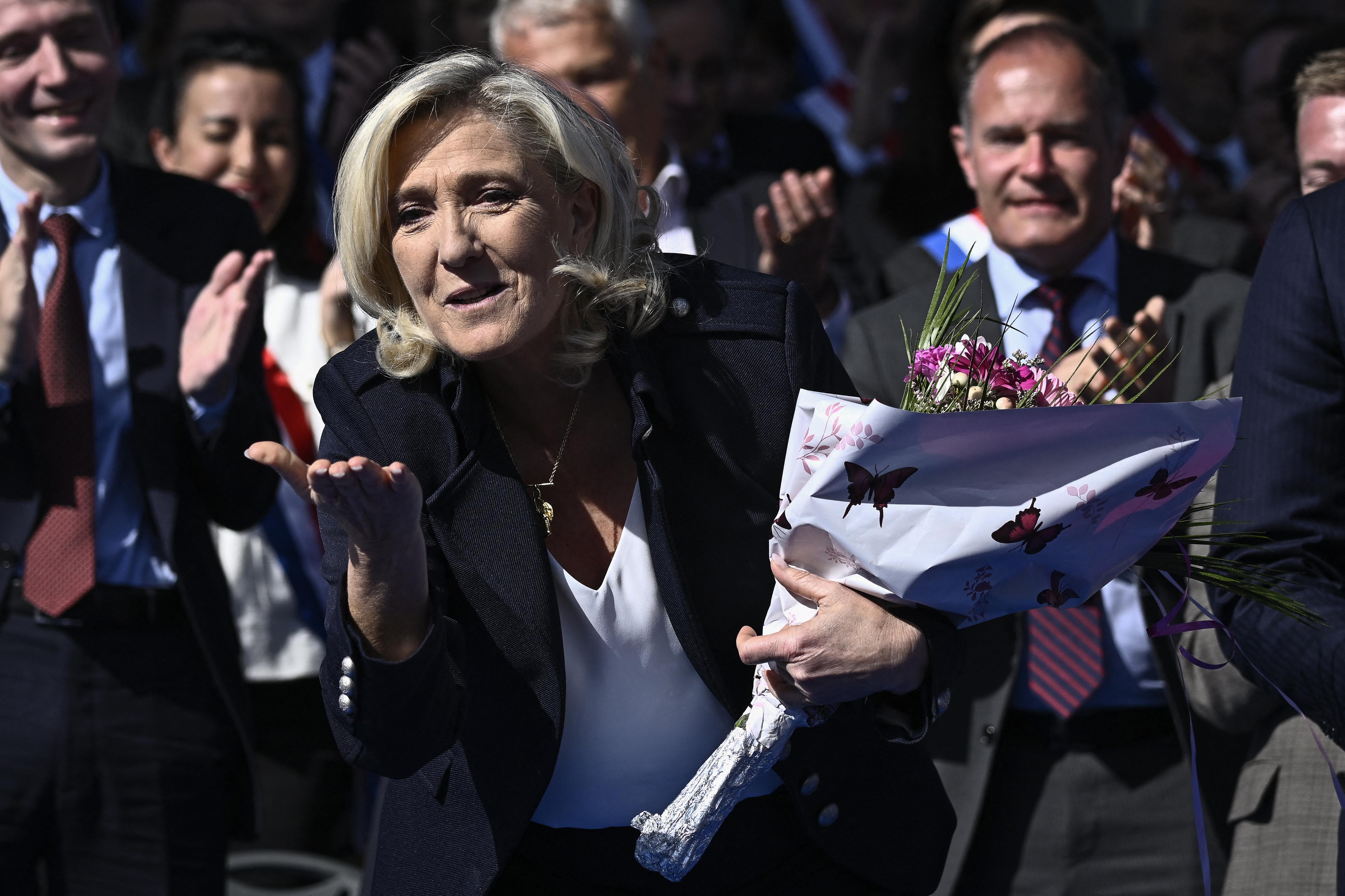 Le Pen with supporters