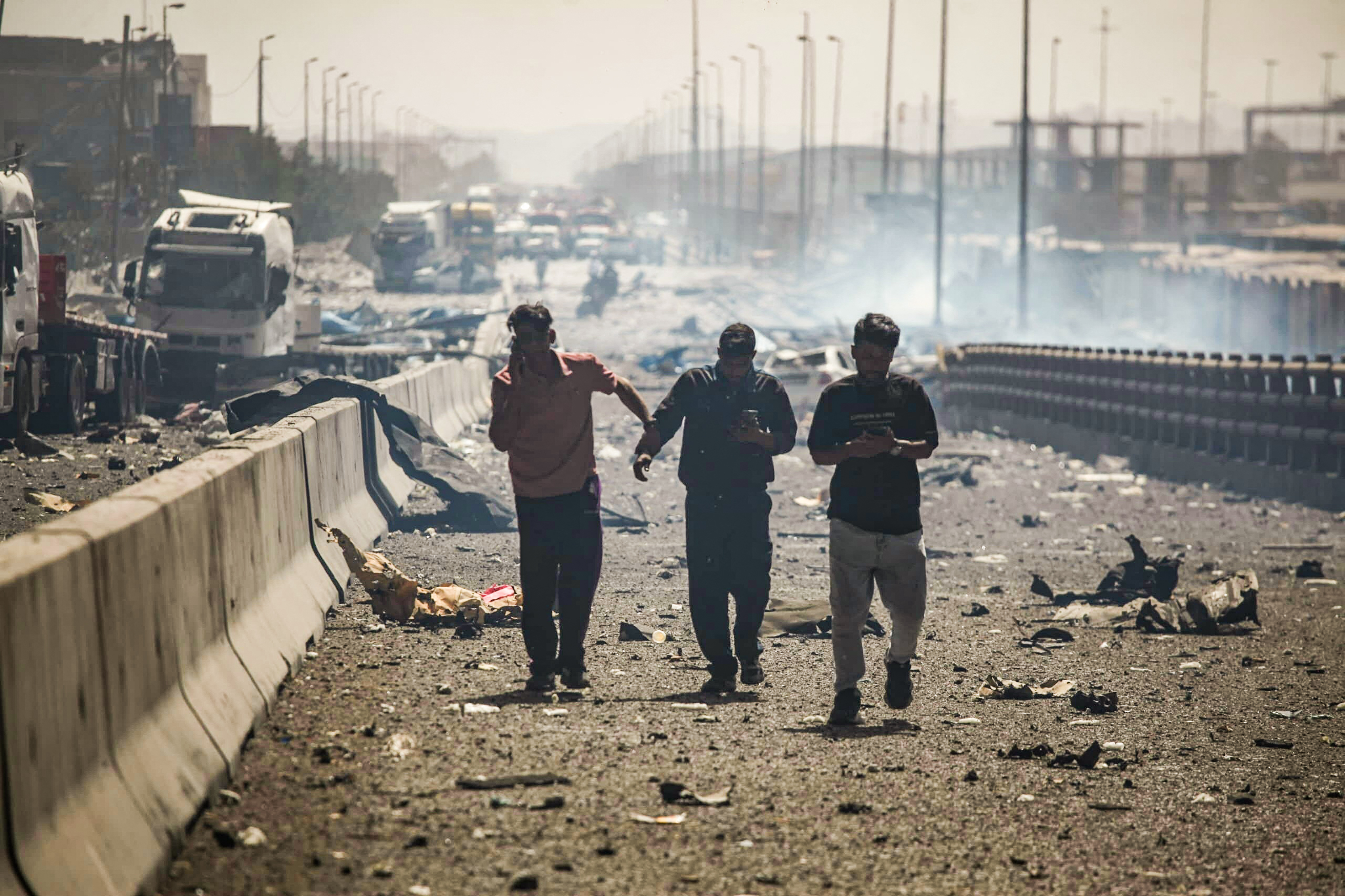 Deadly explosion shakes Iran, hundreds hospitalized after port fire