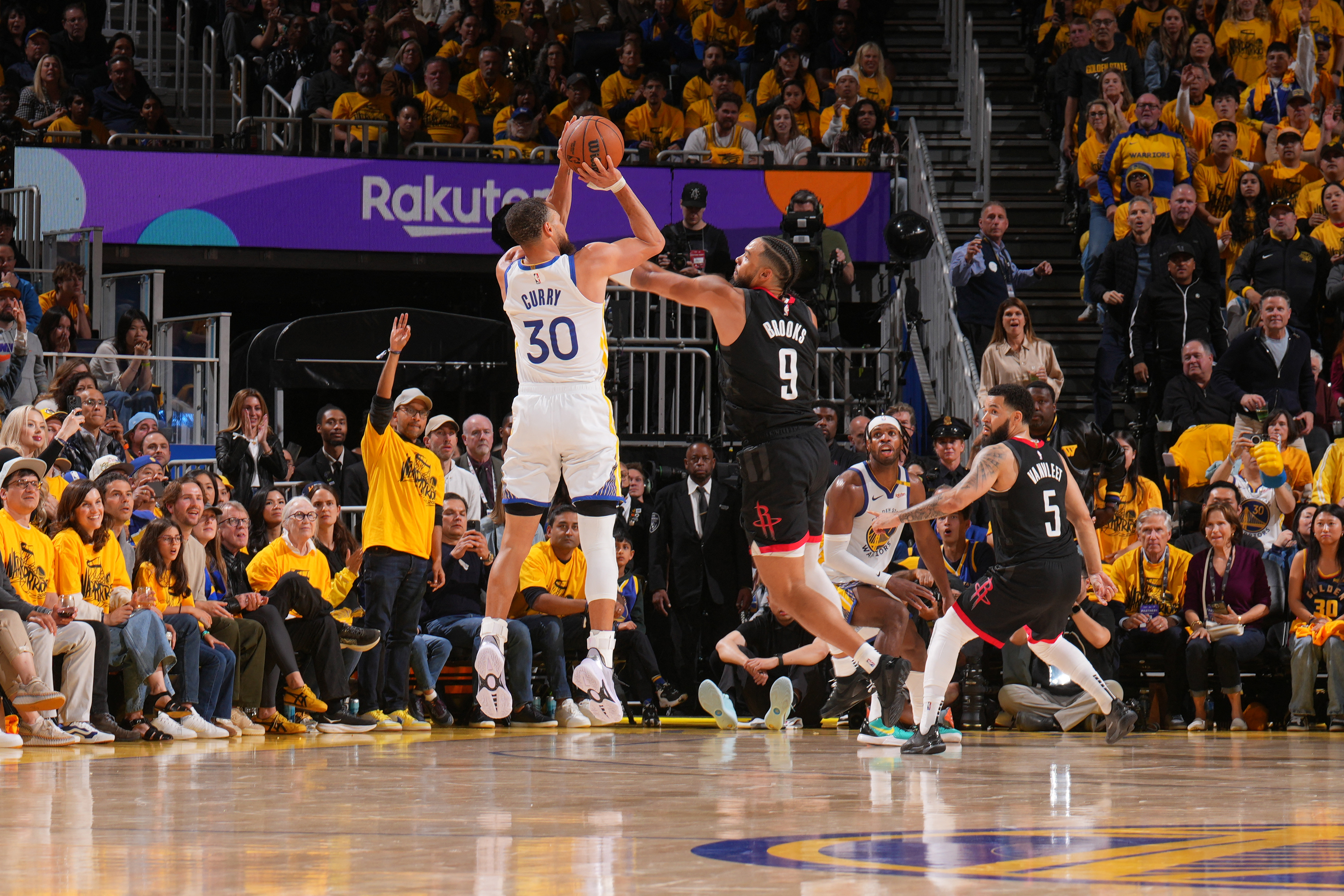 Stephen Curry in action.