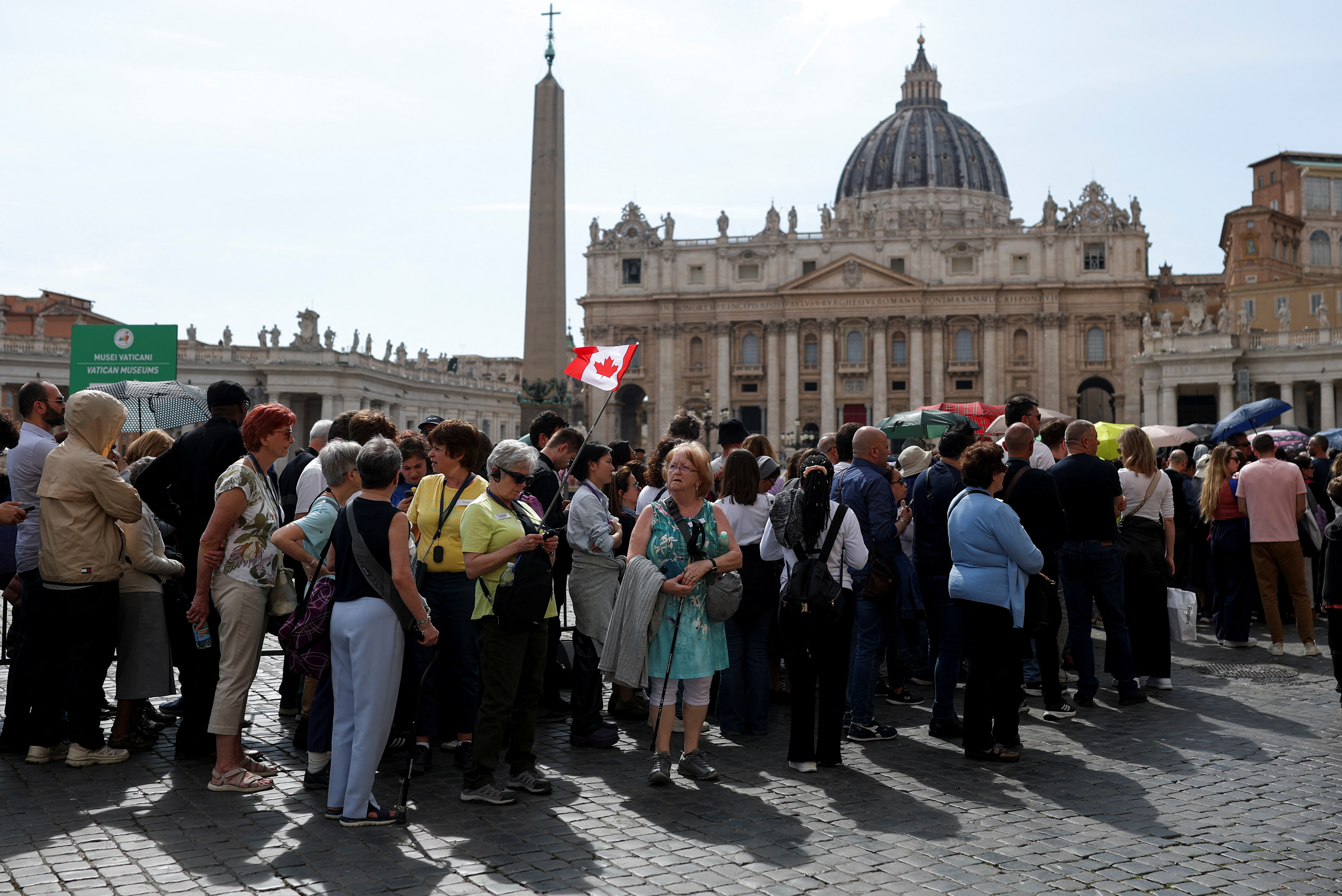 Faithful queue to enter St. Peter's Basilica to pay respects as Pope Francis lies in state, as seen from Rome, Italy, April 23, 2025. REUTERS/Hannah McKay