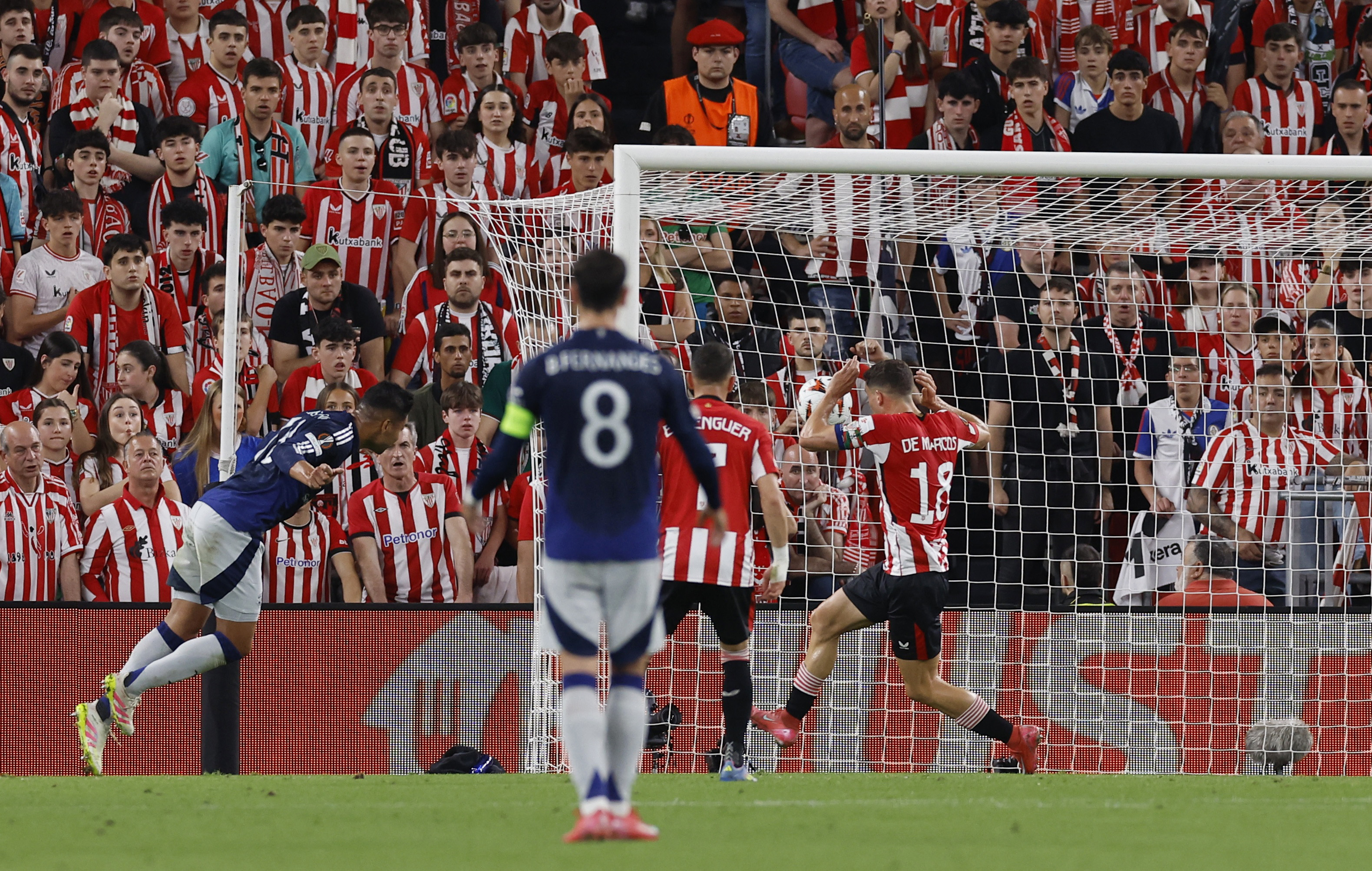 Soccer Football - Europa League - Semi Final - First Leg - Athletic Bilbao v Manchester United - San Mames, Bilbao, Spain - May 1, 2025 Manchester United's Casemiro scores their first goal REUTERS/Vincent West