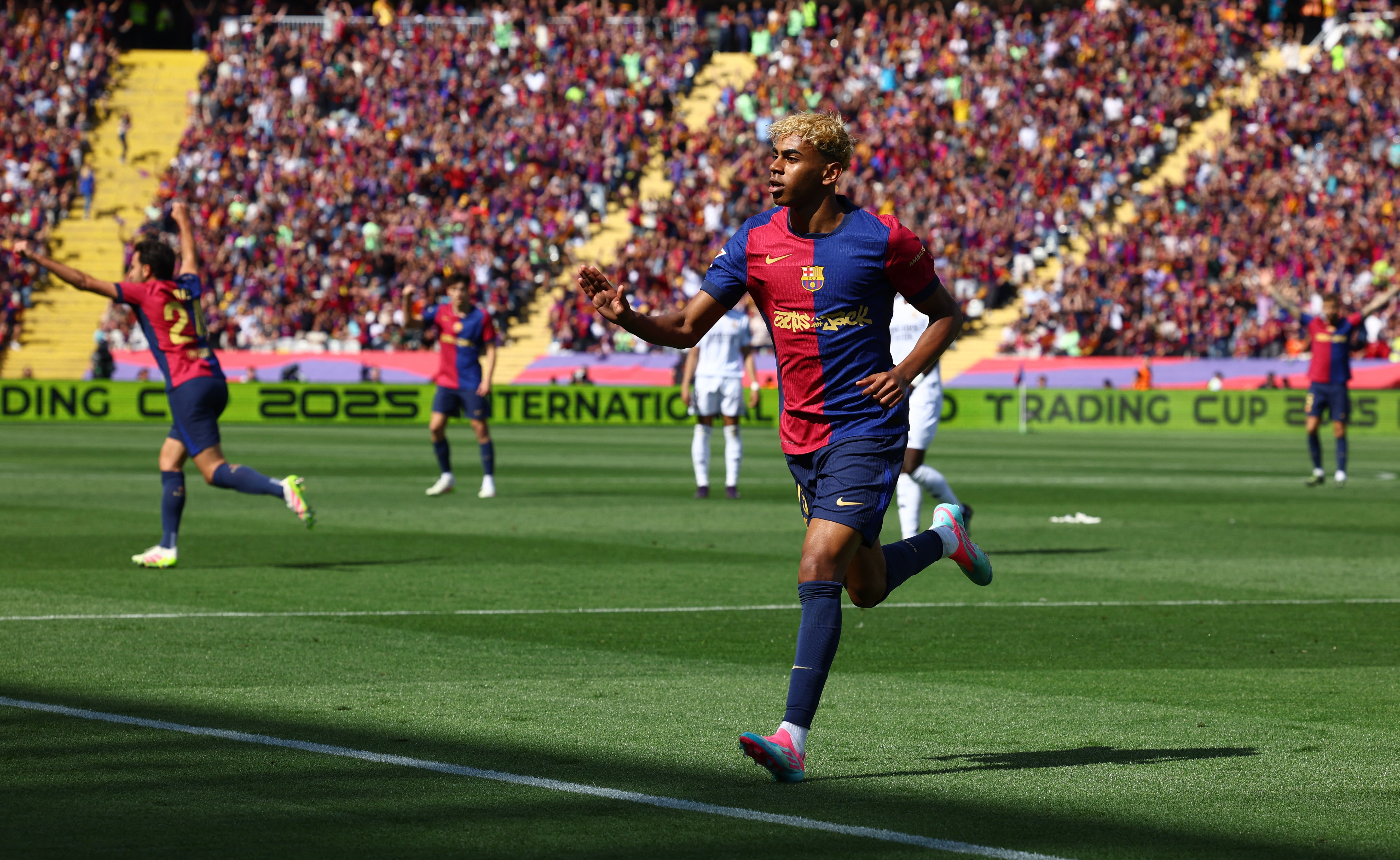 Soccer Football - LaLiga - FC Barcelona v Real Madrid - Estadi Olimpic Lluis Companys, Barcelona, Spain - May 11, 2025 FC Barcelona's Lamine Yamal celebrates scoring their second goal REUTERS/Albert Gea