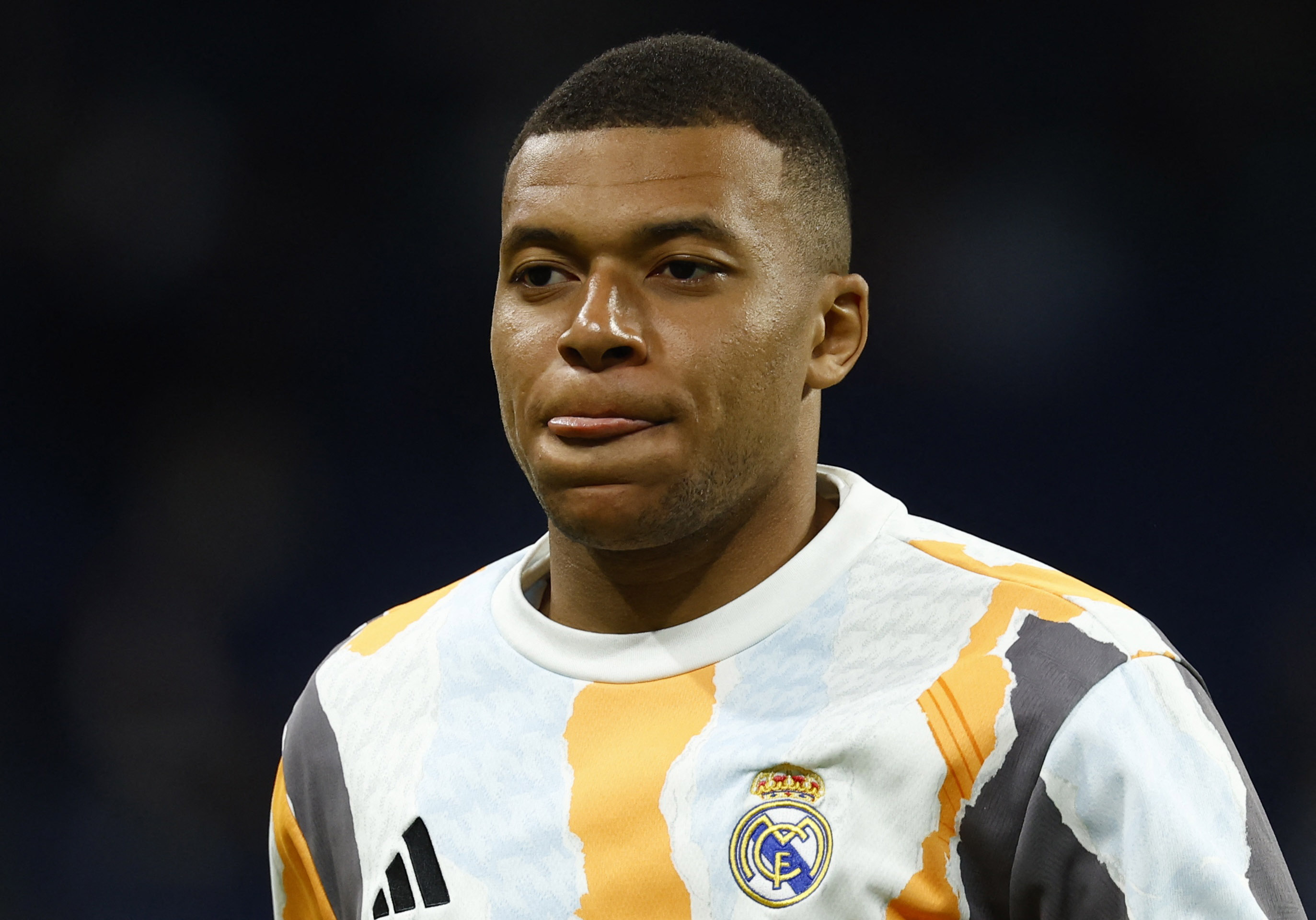 Soccer Football - LaLiga - Real Madrid v RCD Mallorca - Santiago Bernabeu, Madrid, Spain - May 14, 2025 Real Madrid's Kylian Mbappe during the warm up before the match REUTERS/Susana Vera