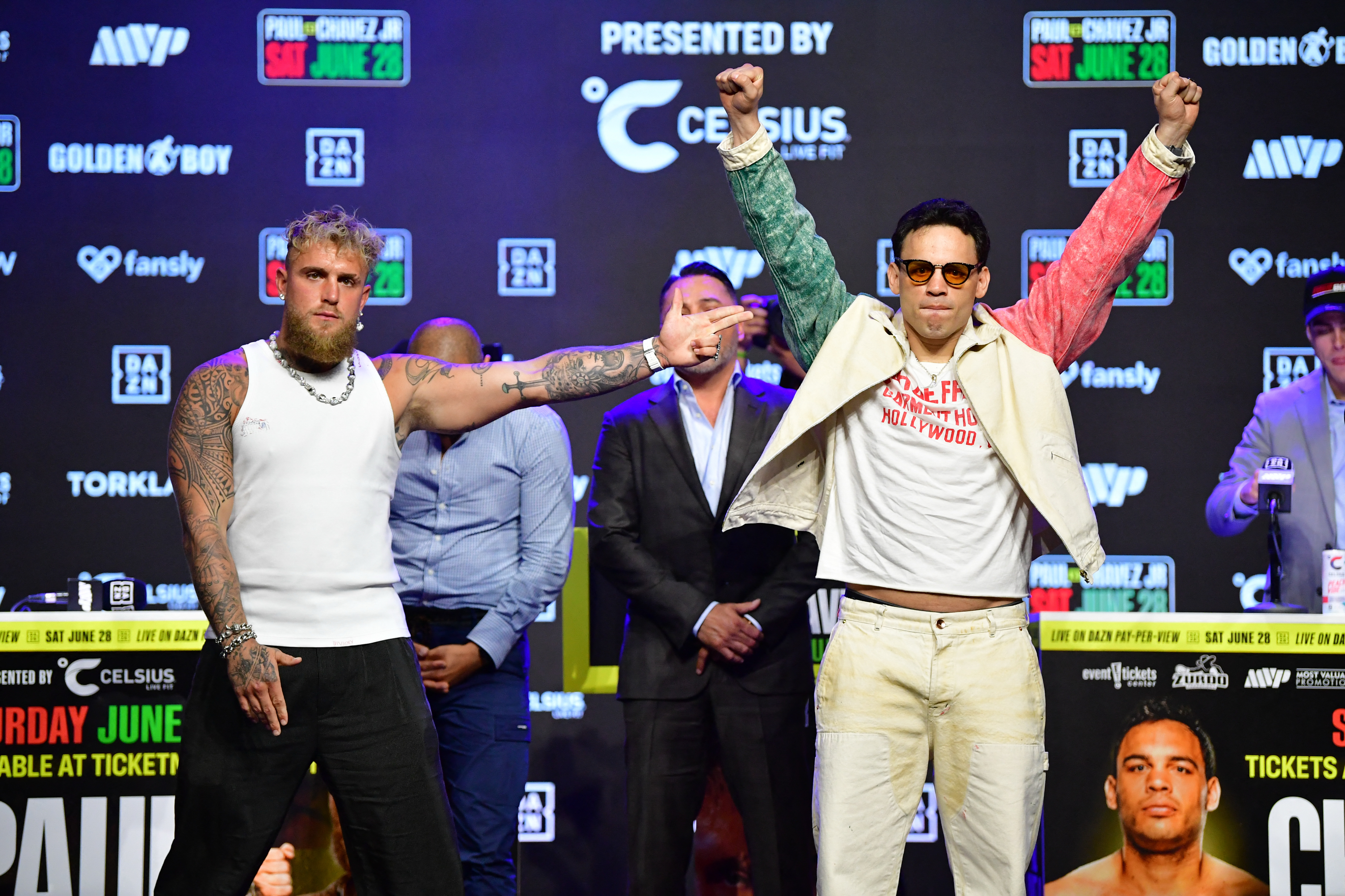 Paul and Chavez react.