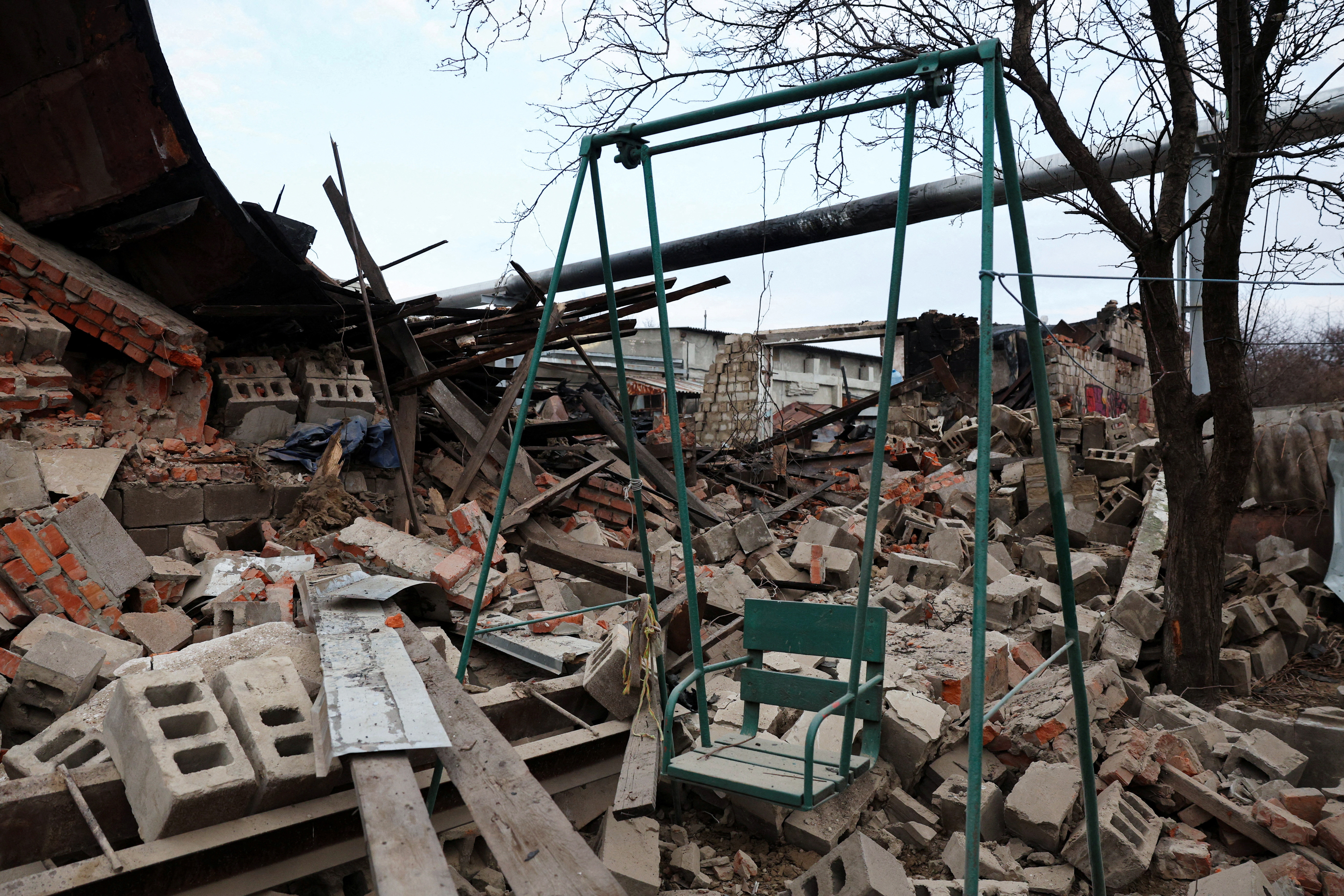 In Ukraine's Kharkiv, ballet offers hope to a war-torn city