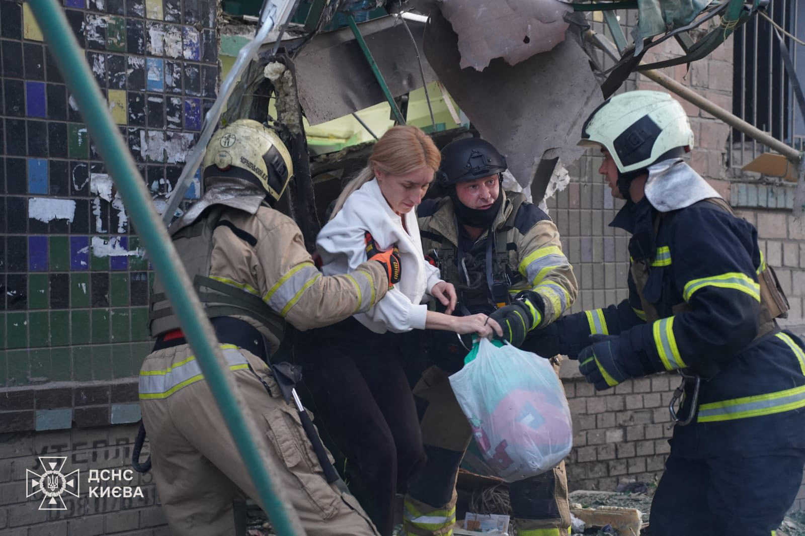 Russian drone and missile strikes hit Ukraine's Kyiv