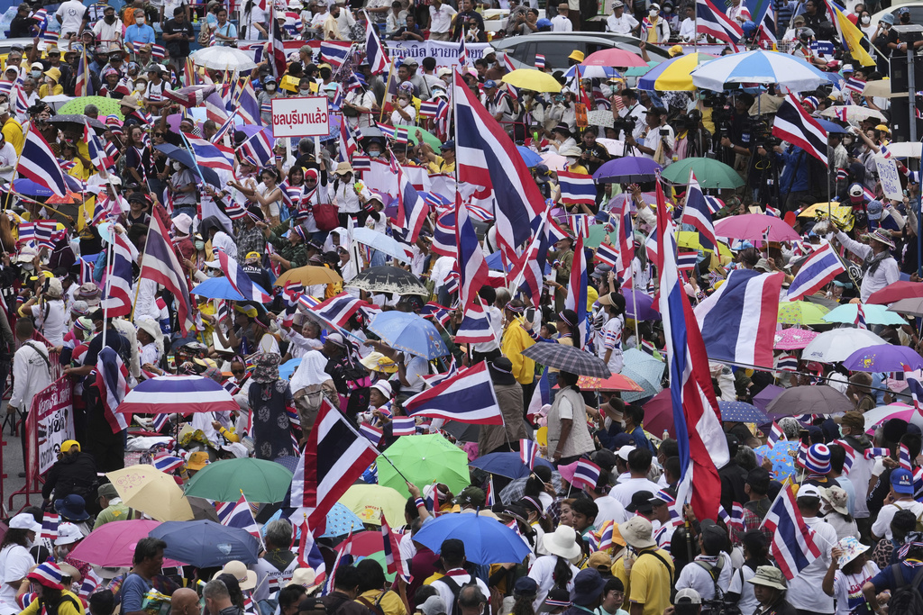 Protesters gather at Victory Monument demanding Thailand's Prime Minister Paetongtarn Shinawatra resign in Bangkok, Thailand, Saturday, June 28, 2025. (AP Photo/Sakchai Lalit)