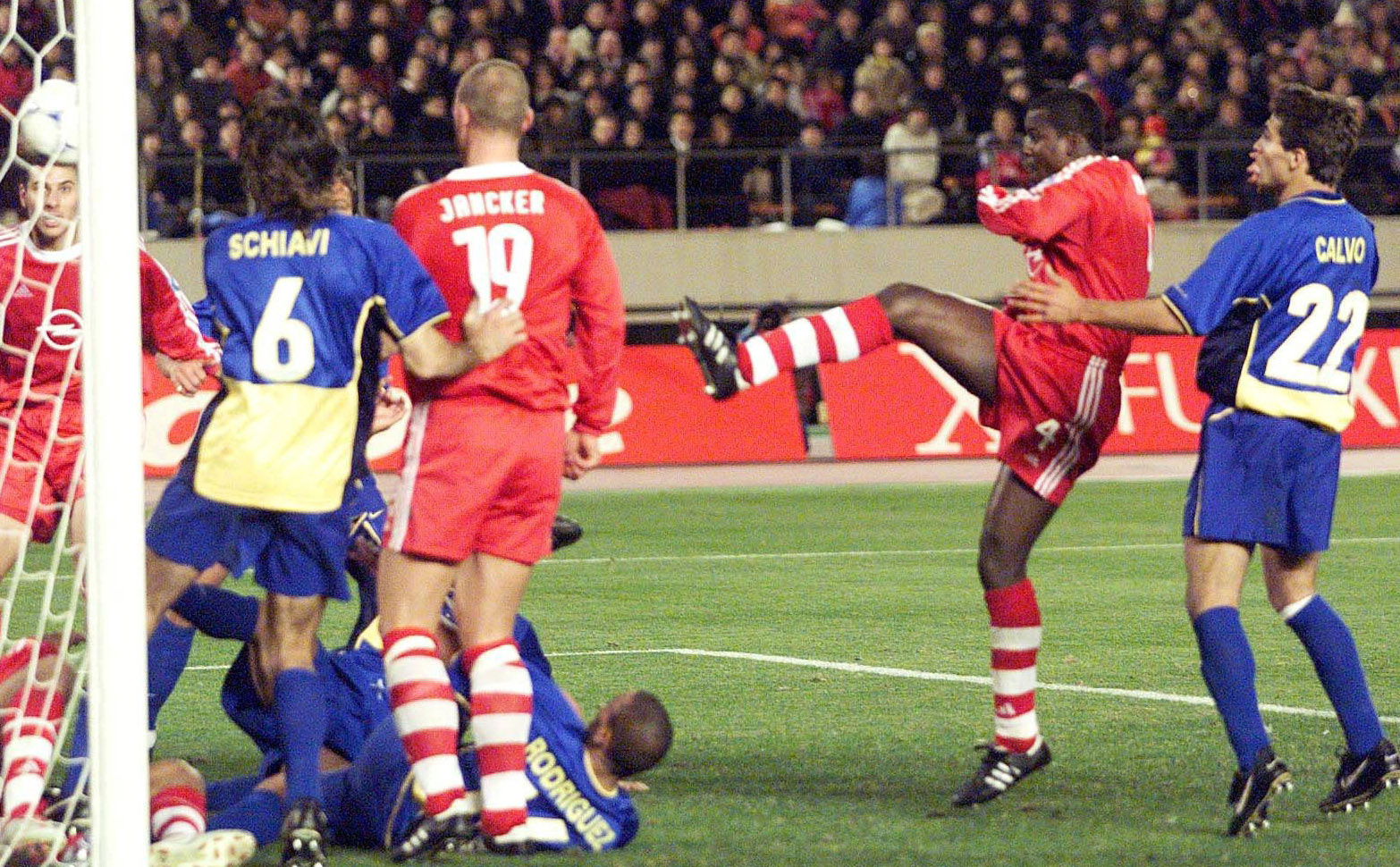 Samuel Kuffour in action.