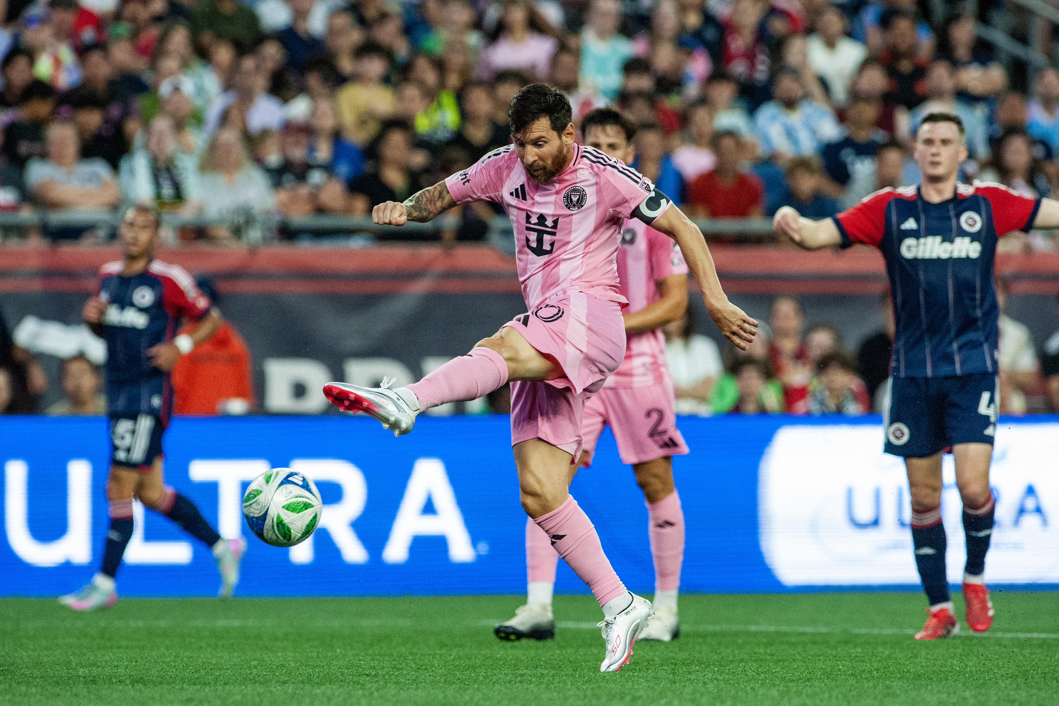 Lionel Messi in action.