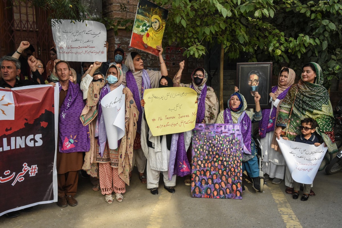Human rights activists shout slogans during a protest in Quetta on July 26, 2025, against the alleged honour killing of a couple last month in Balochistan. On Monday, 9 were arrested in a separate honour killing in Rawalpindi. [Banaras Khan/AFP]