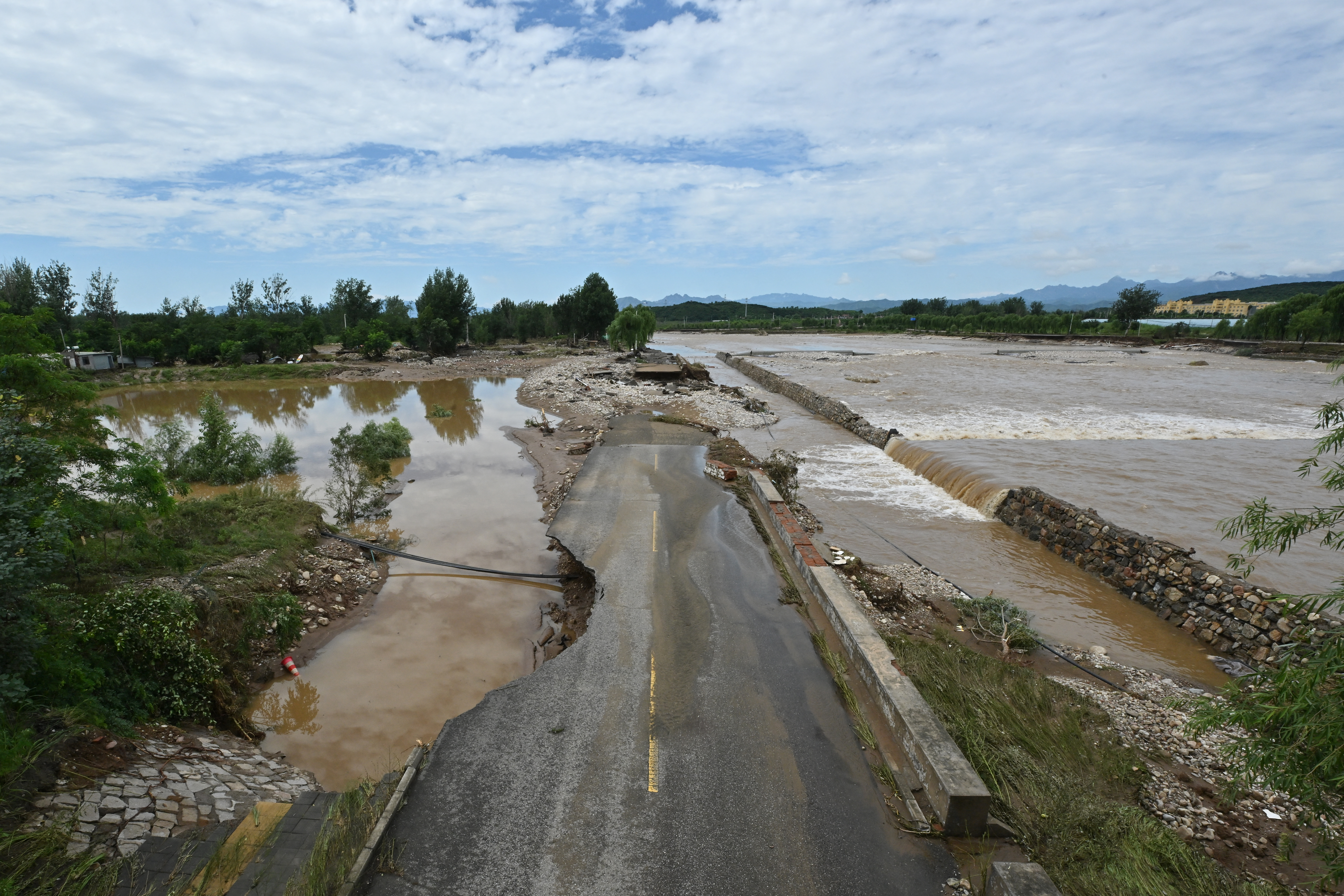 Over 30 dead as northern China hit by heavy rain and landslides