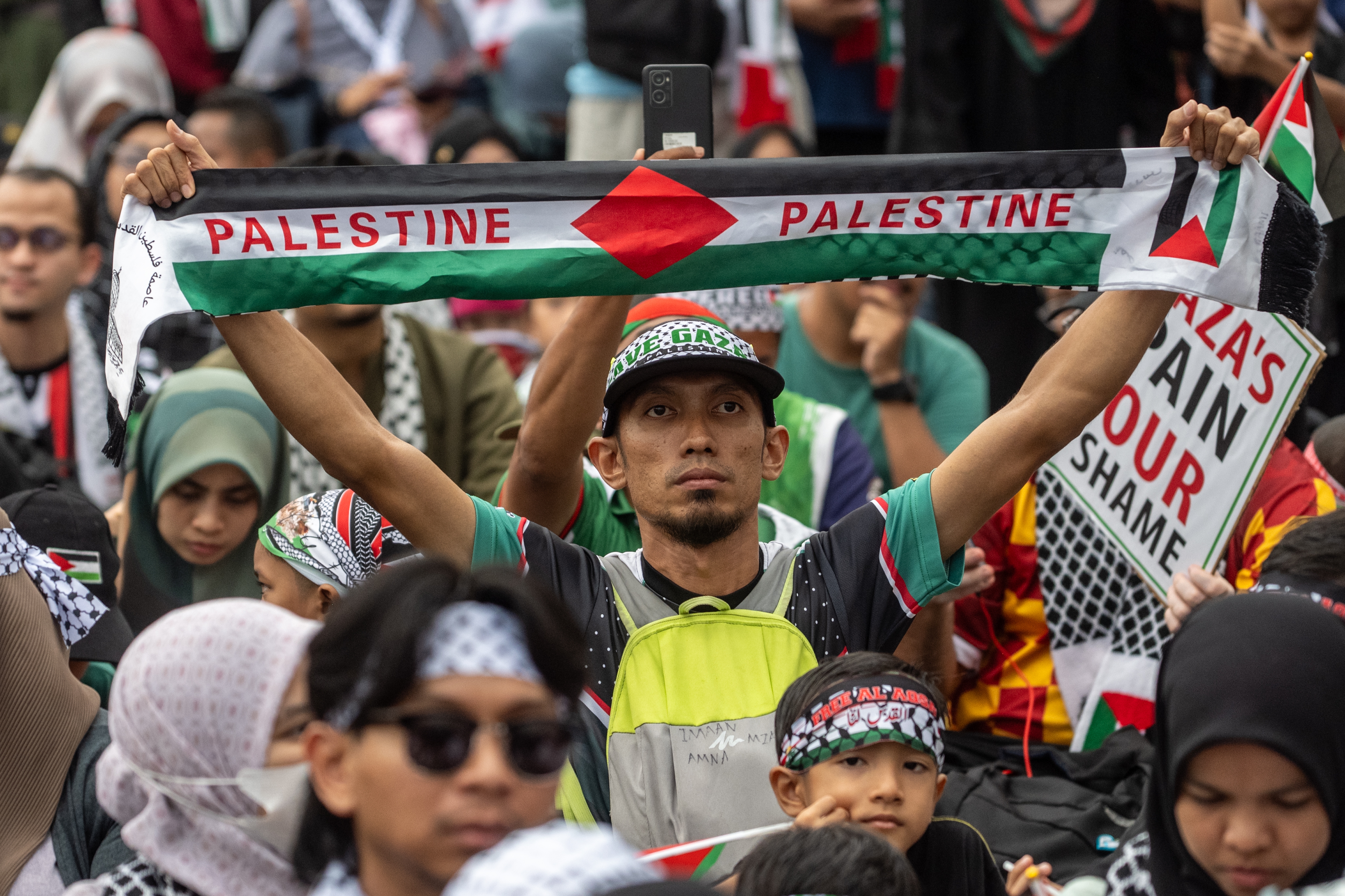 Global rallies demand end to Israel's war on Gaza and unrestricted aid