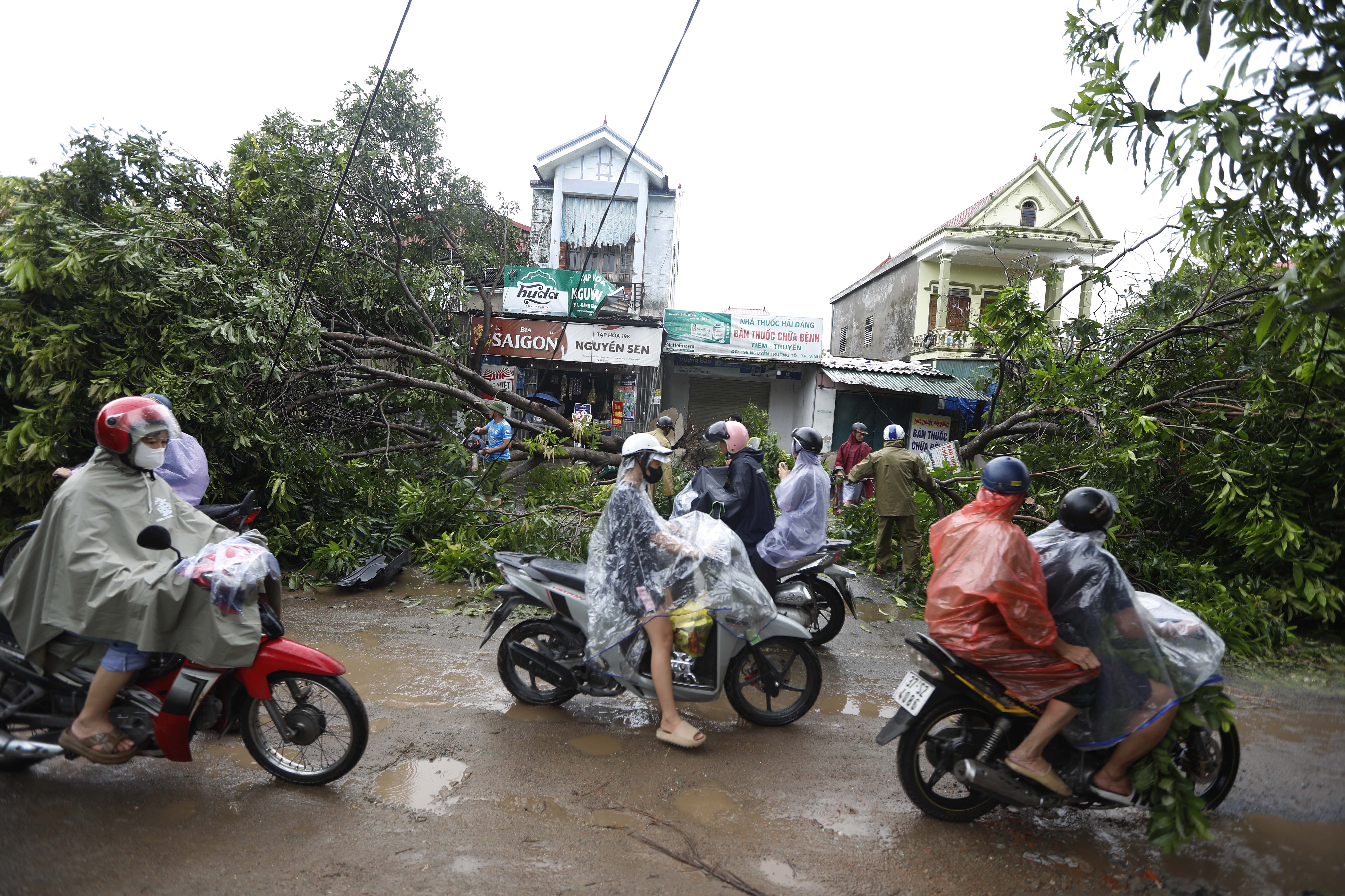 Typhoon Kajiki death toll rises in Vietnam