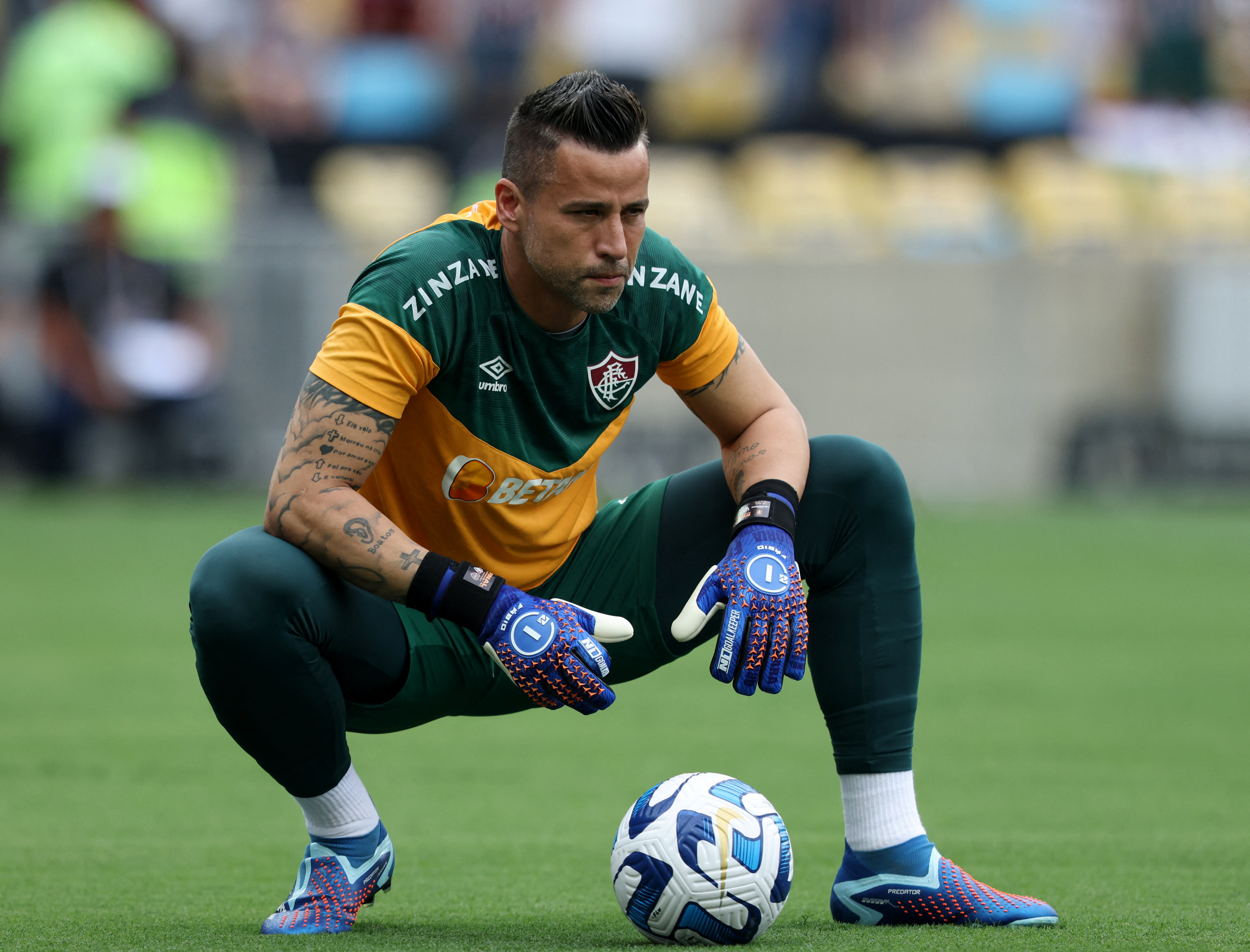 Fabio during the warm up before the 2023 Copa Libertadores final 