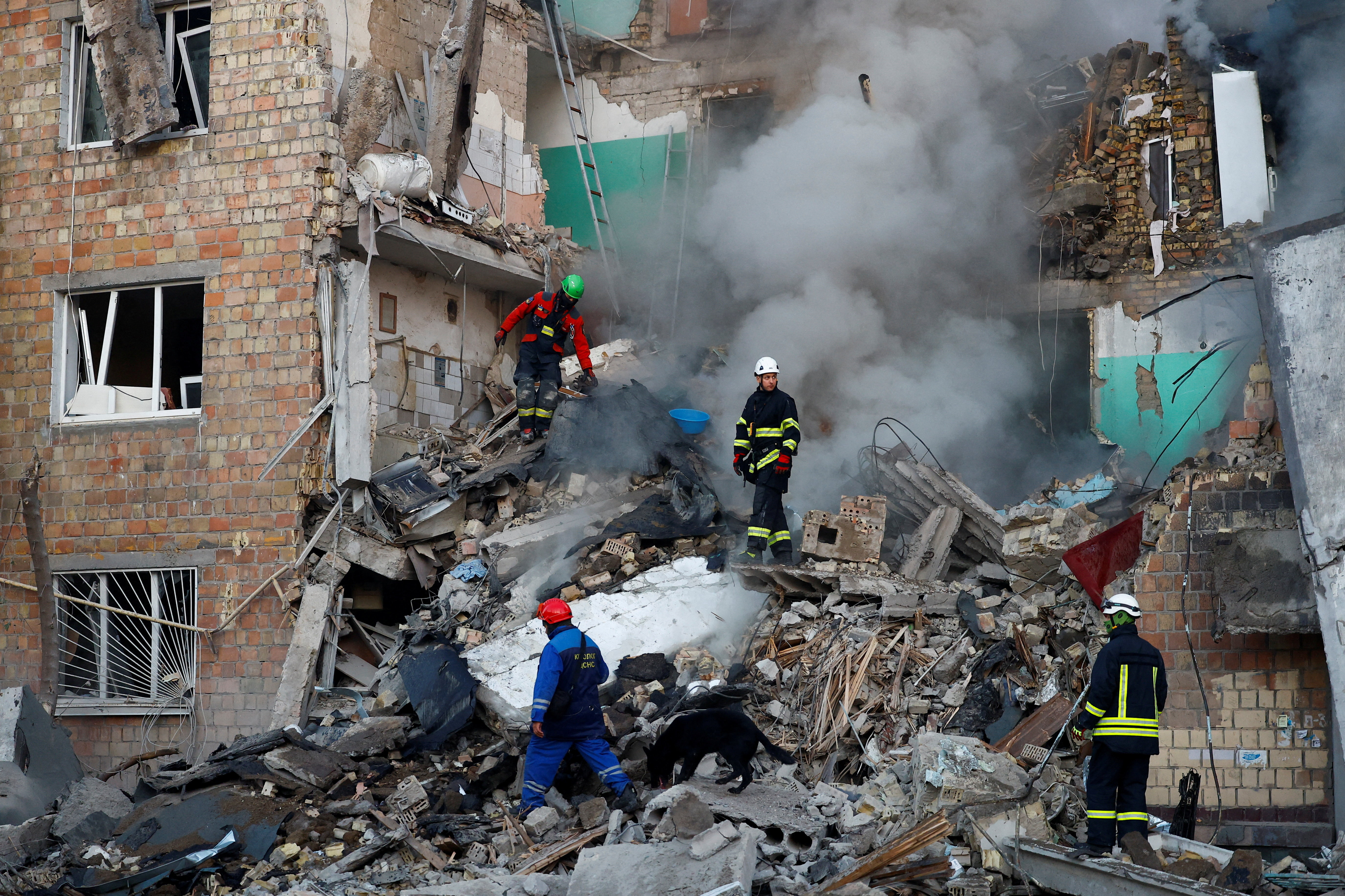 Deadly Russian drone strike targets Ukrainian capital amid peace talks