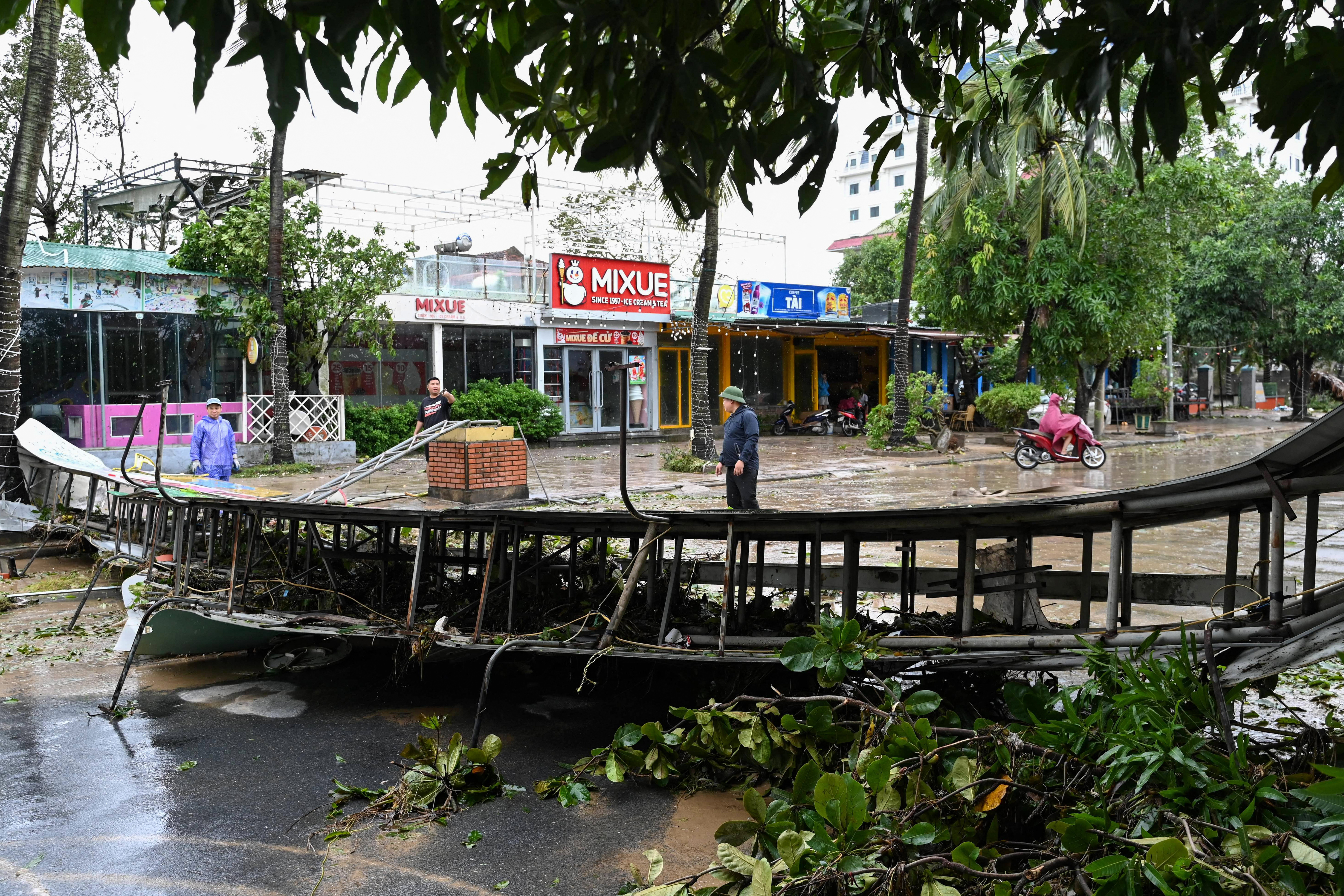 Typhoon Kajiki death toll rises in Vietnam