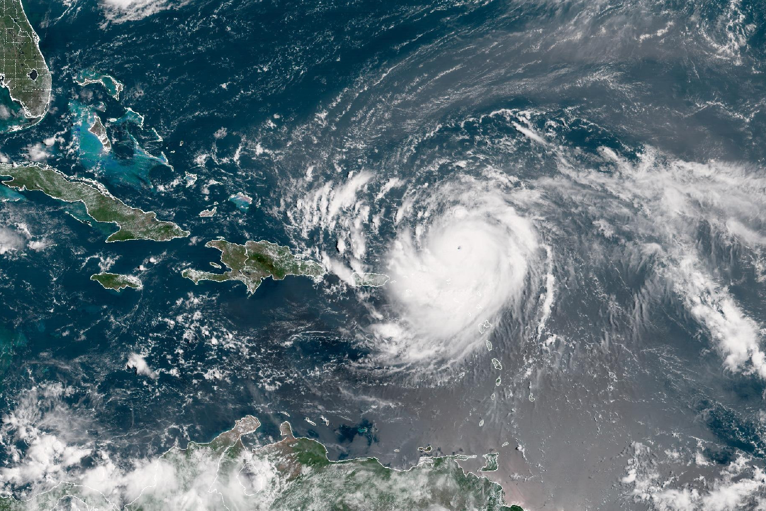 INTERACTIVE_CYCLONES_TYPHOONS_HURRICANES_outside_image