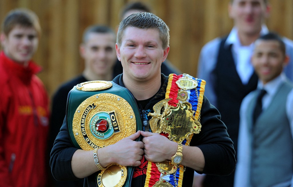 (FILES) British boxer Ricky Hatton stands with his Ring Magazine Light Welterweight Champion Belt (R) and his IBO Light Welterweight world championship belt after holding a press conference in Ashton-u-Lyne, Manchester, north-west England on January 29, 2009 to confirm his next fight against Filipino boxer Manny Pacquiao. Former world boxing champion Ricky Hatton has died aged 46, Britain's Press Association news agency reported on September 14, 2025. (Photo by Andrew YATES / AFP)