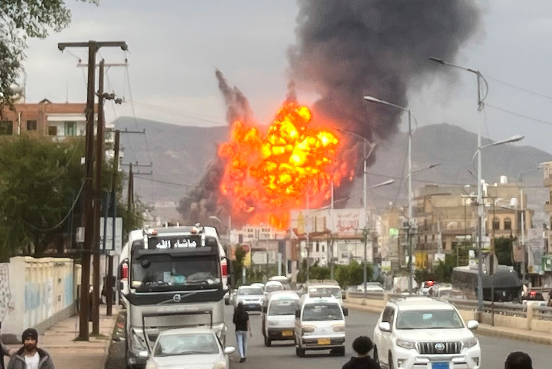 Flames and smoke rise following Israeli airstrikes in Sanaa, Yemen, Wednesday, Sept. 10, 2025. [AP Photo]