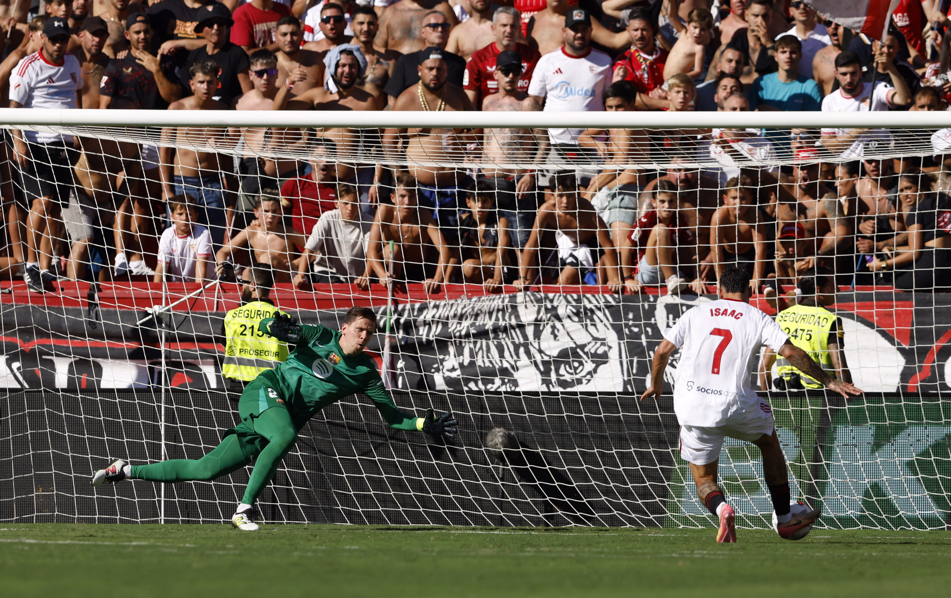 Isaac Romero in action.