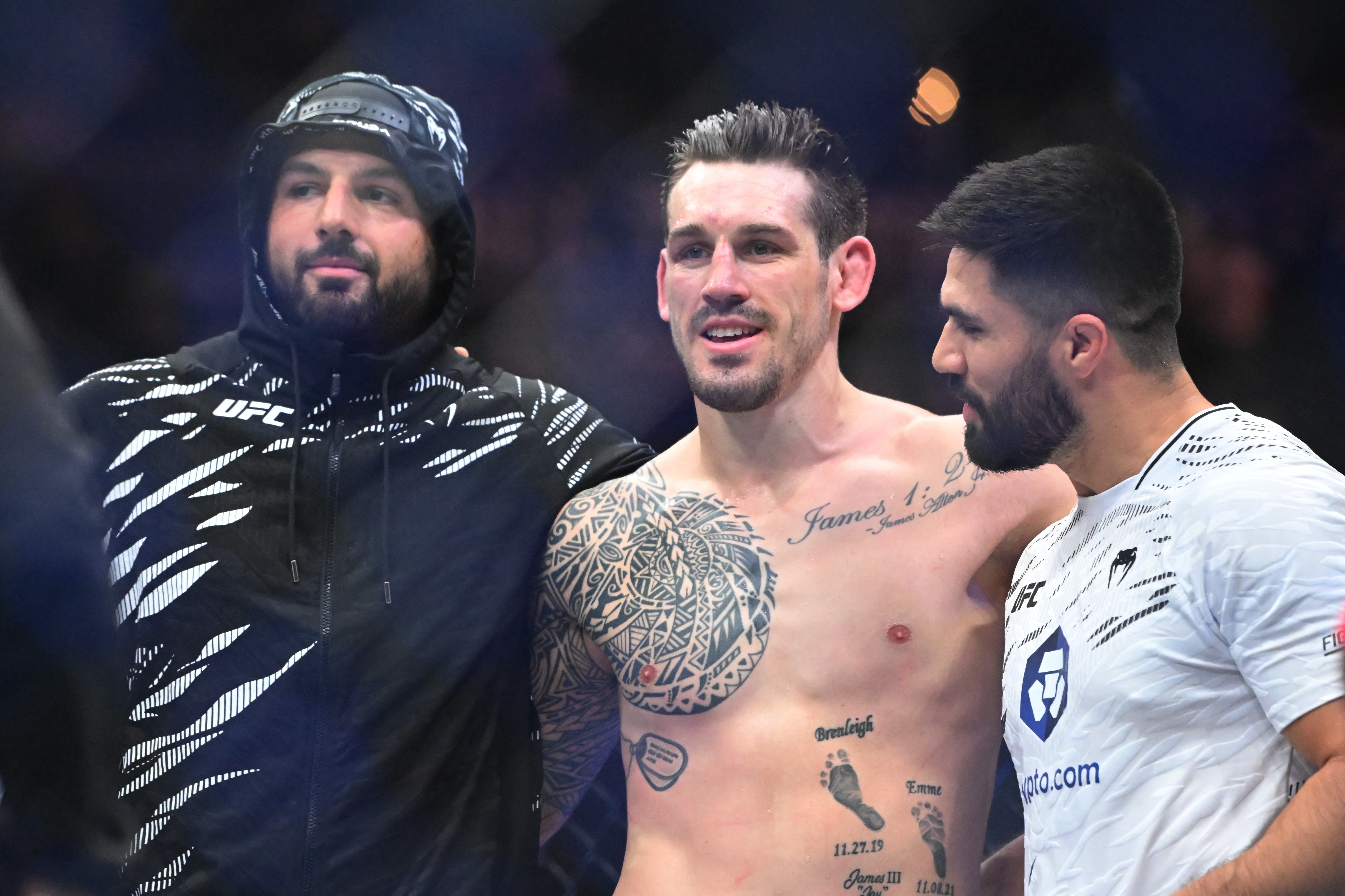 Kevin Holland reacts.