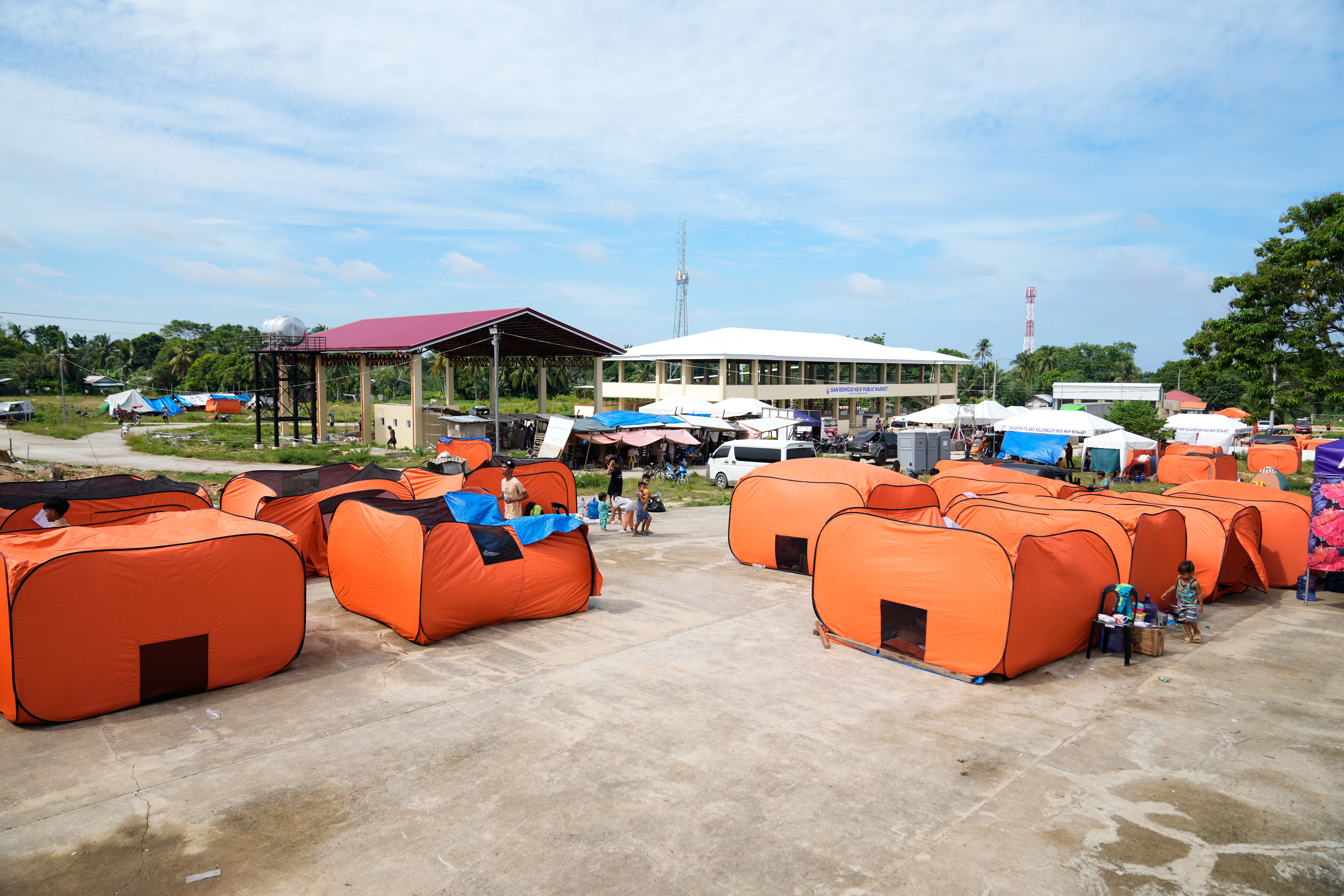 Earthquake death toll rises to 72 in Philippines as recovery efforts shift