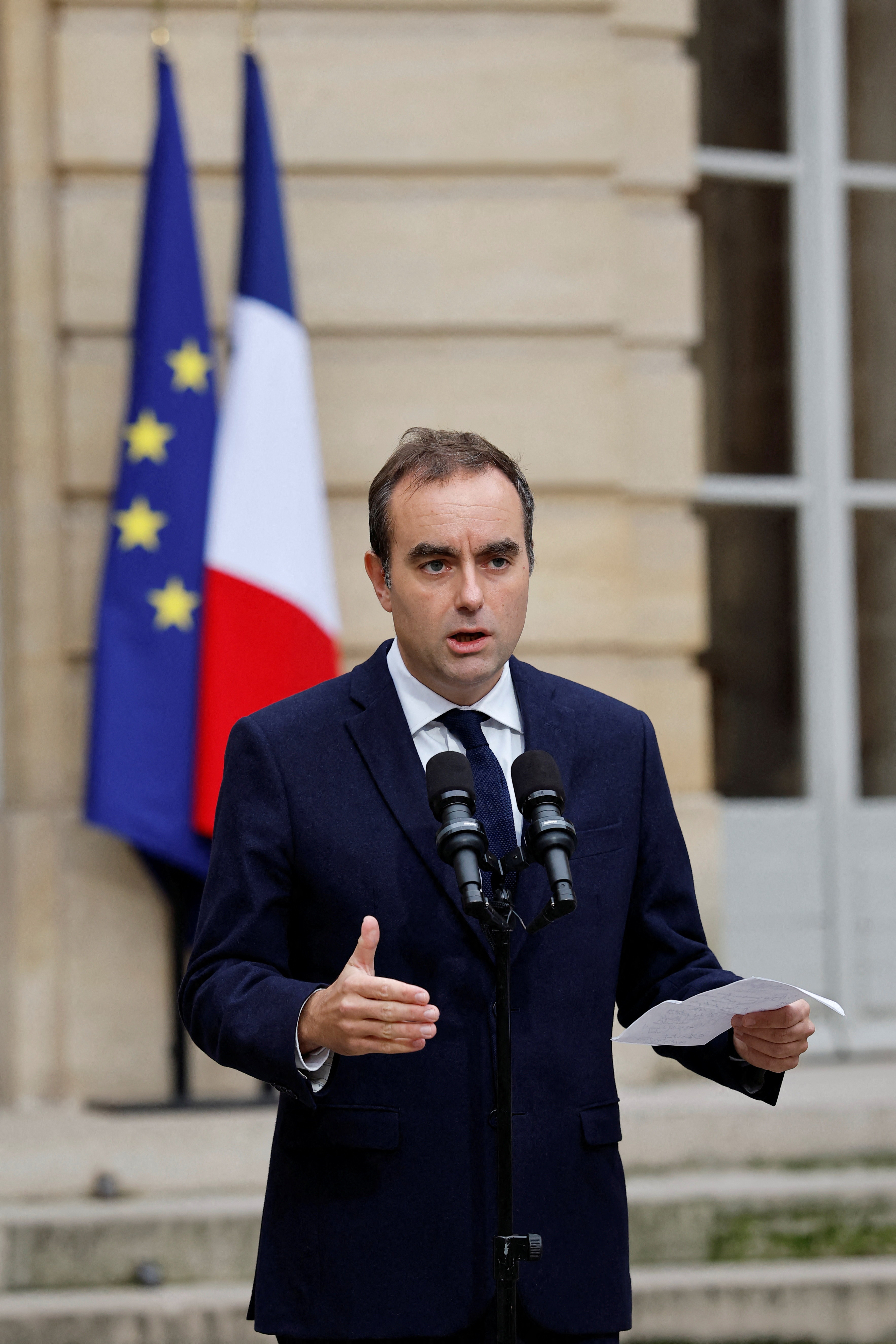 French outgoing Prime Minister Sebastien Lecornu gives a statement on the sidelines of his talks with political parties' leaders in a bid to form a coalition government, able to pass an austerity budget through parliament, at the Hotel Matignon in Paris on October 8, 2025.