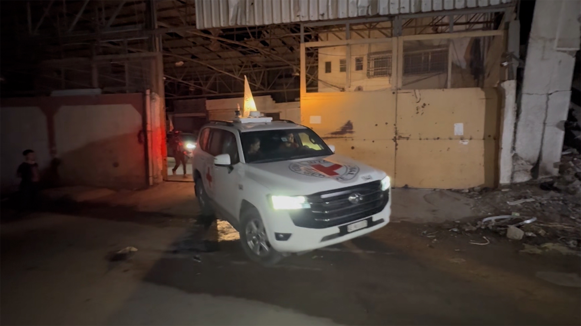 The International Red Cross collects the deceased bodies of Israeli captives in Gaza City, Gaza on 14 October 2025. [Al Jazeera]