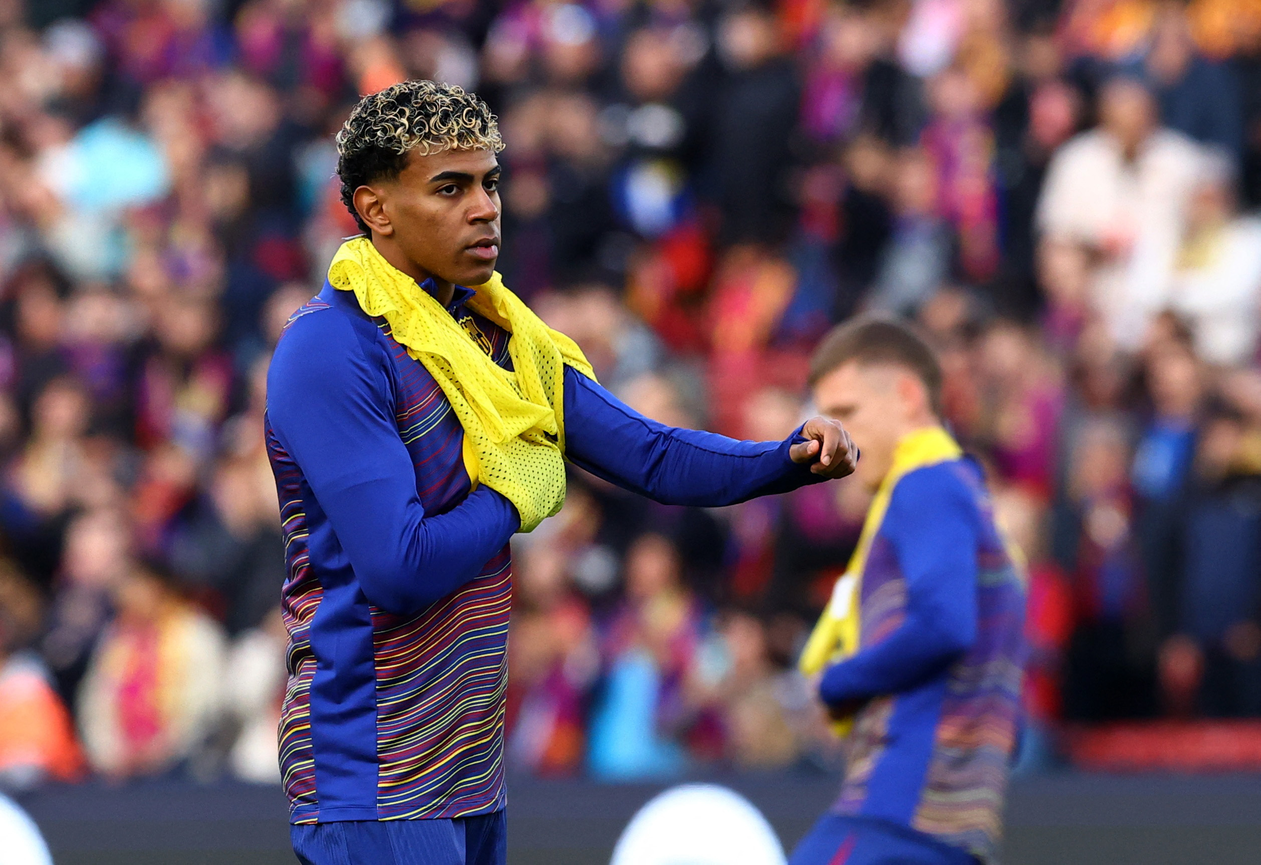 Barcelona's Lamine Yamal during the warm-up before the match.