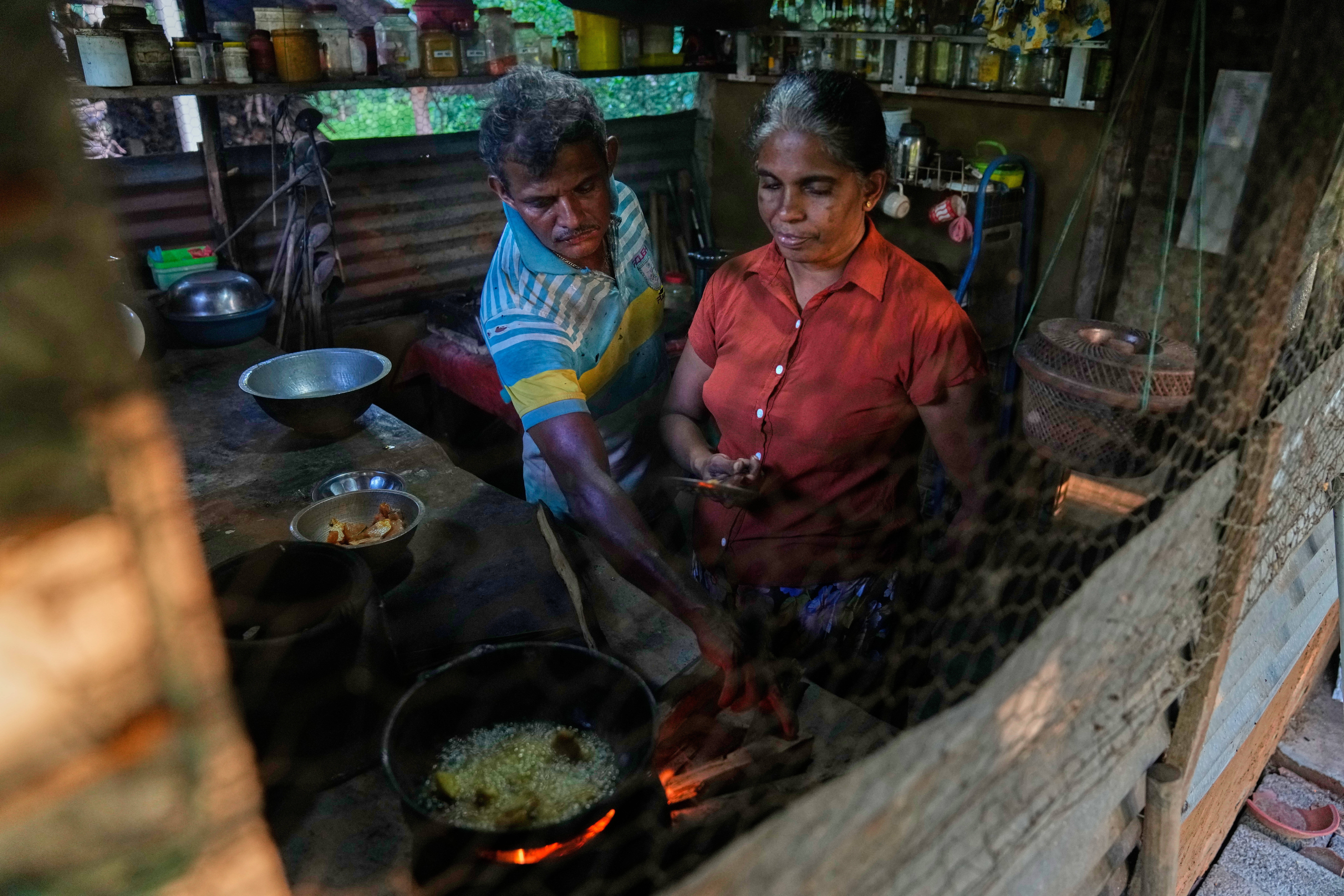 Sri Lankan villagers adapt to snakehead fish invasion