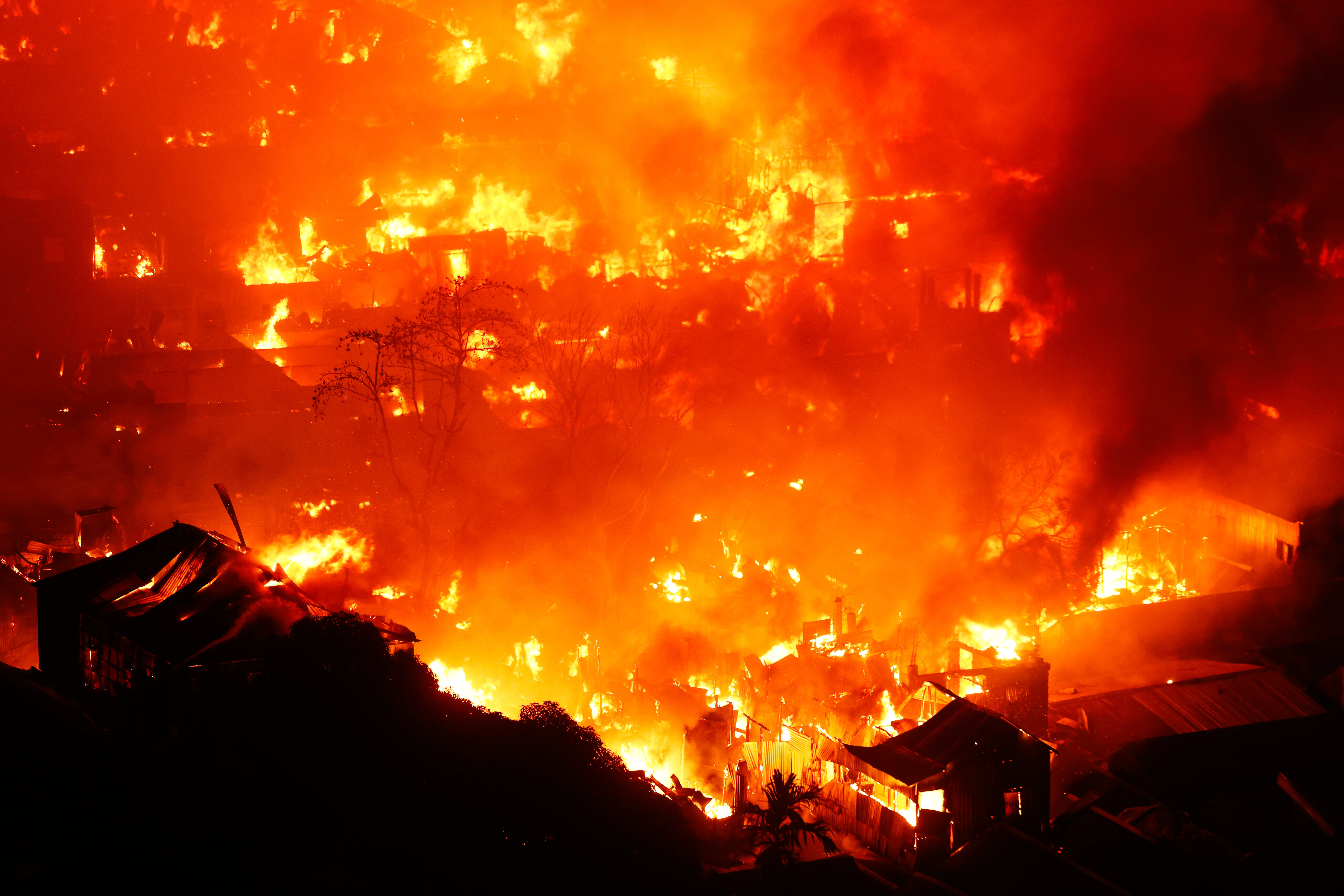 Devastating fire leaves thousands homeless in Dhaka's Korail slum