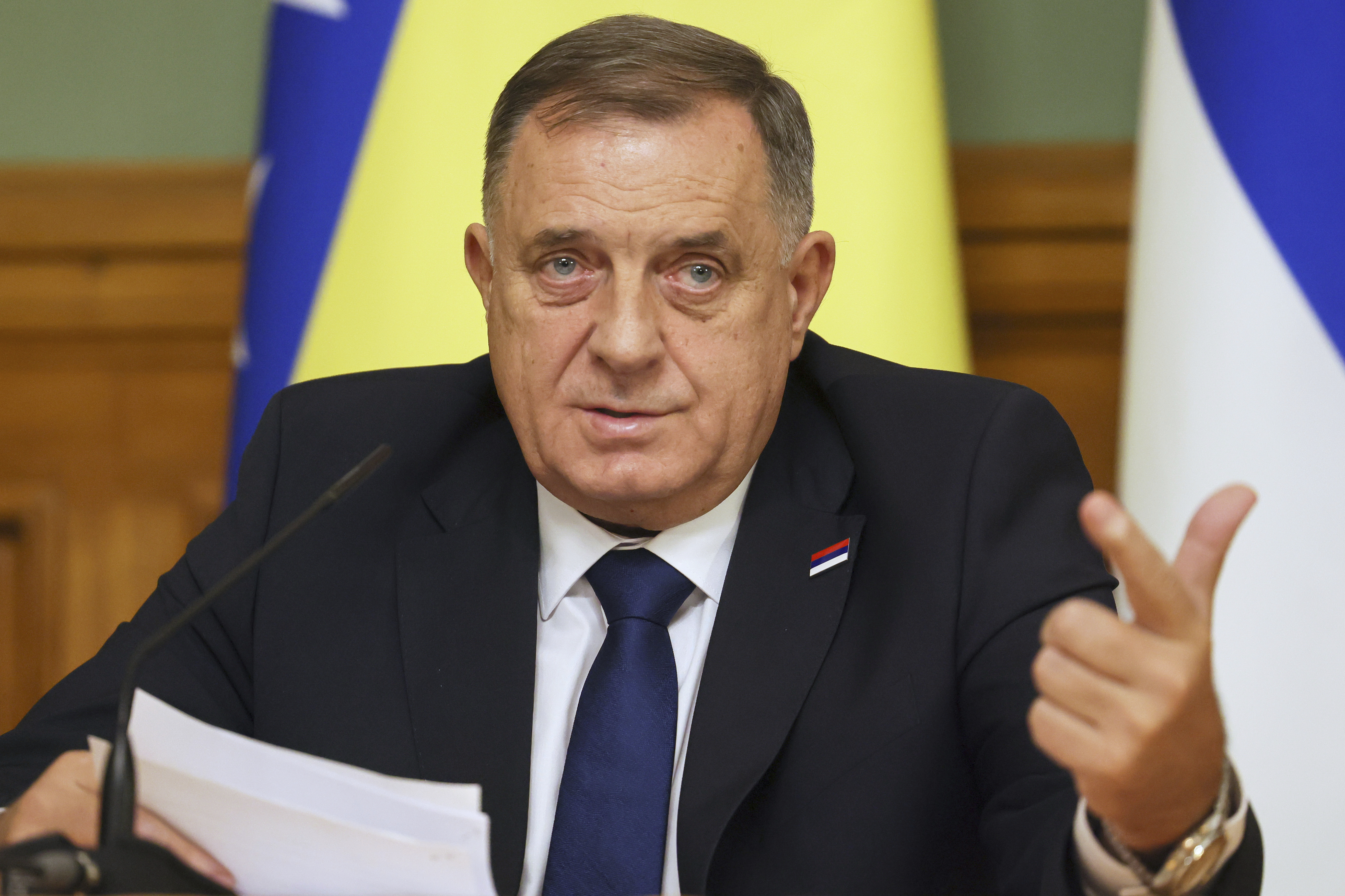 Bosnian Serb leader Milorad Dodik gestures during a news conference following his talks with Russian Foreign Minister Sergey Lavrov at Zinaida Morozova's Mansion in Moscow, Russia, Tuesday, Sept. 9, 2025. (Sergei Ilnitsky/Pool Photo via AP)