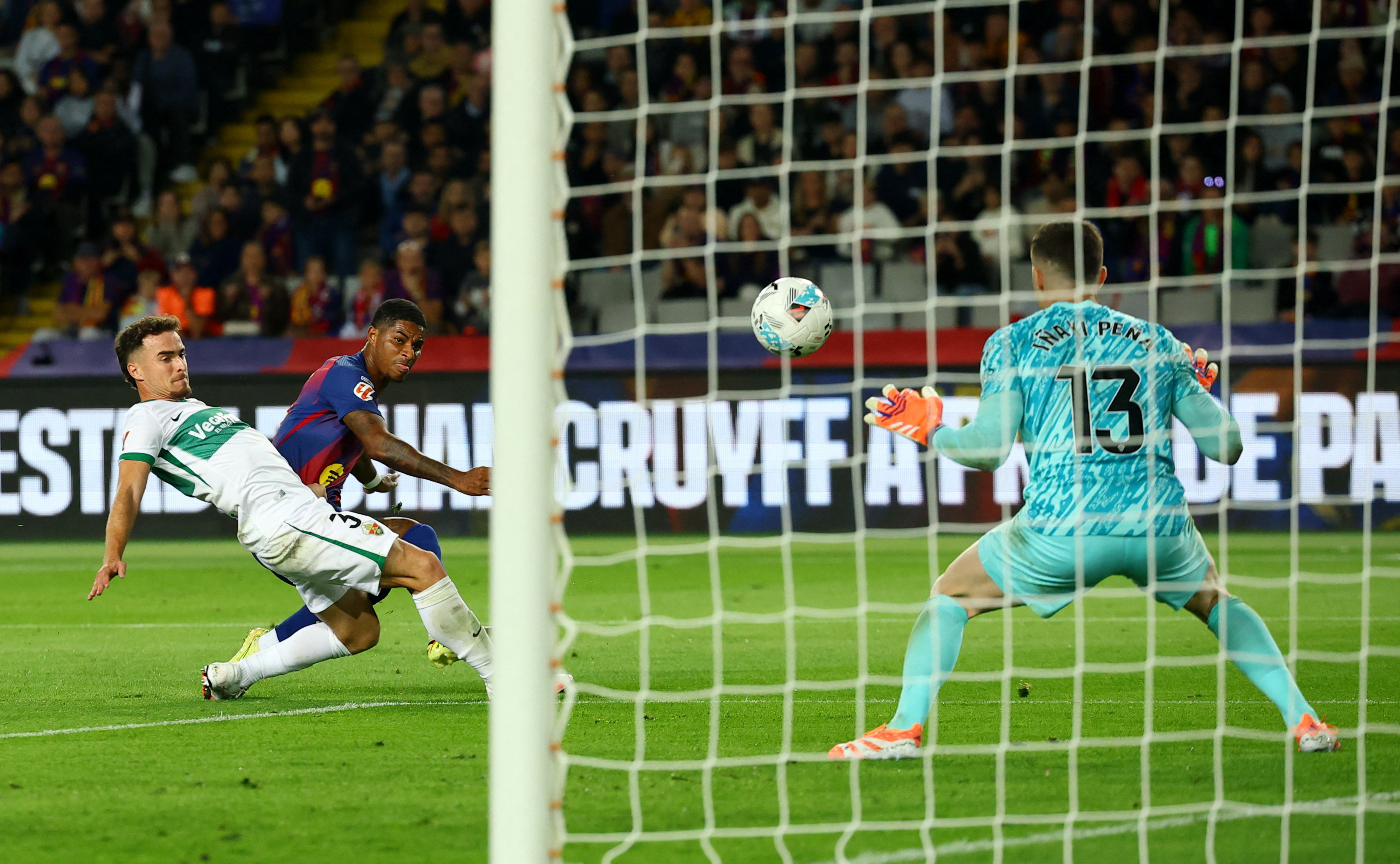 Soccer Football - LaLiga - FC Barcelona v Elche - Estadi Olimpic Lluis Companys, Barcelona, Spain - November 2, 2025 FC Barcelona's Marcus Rashford scores their third goal REUTERS/Albert Gea