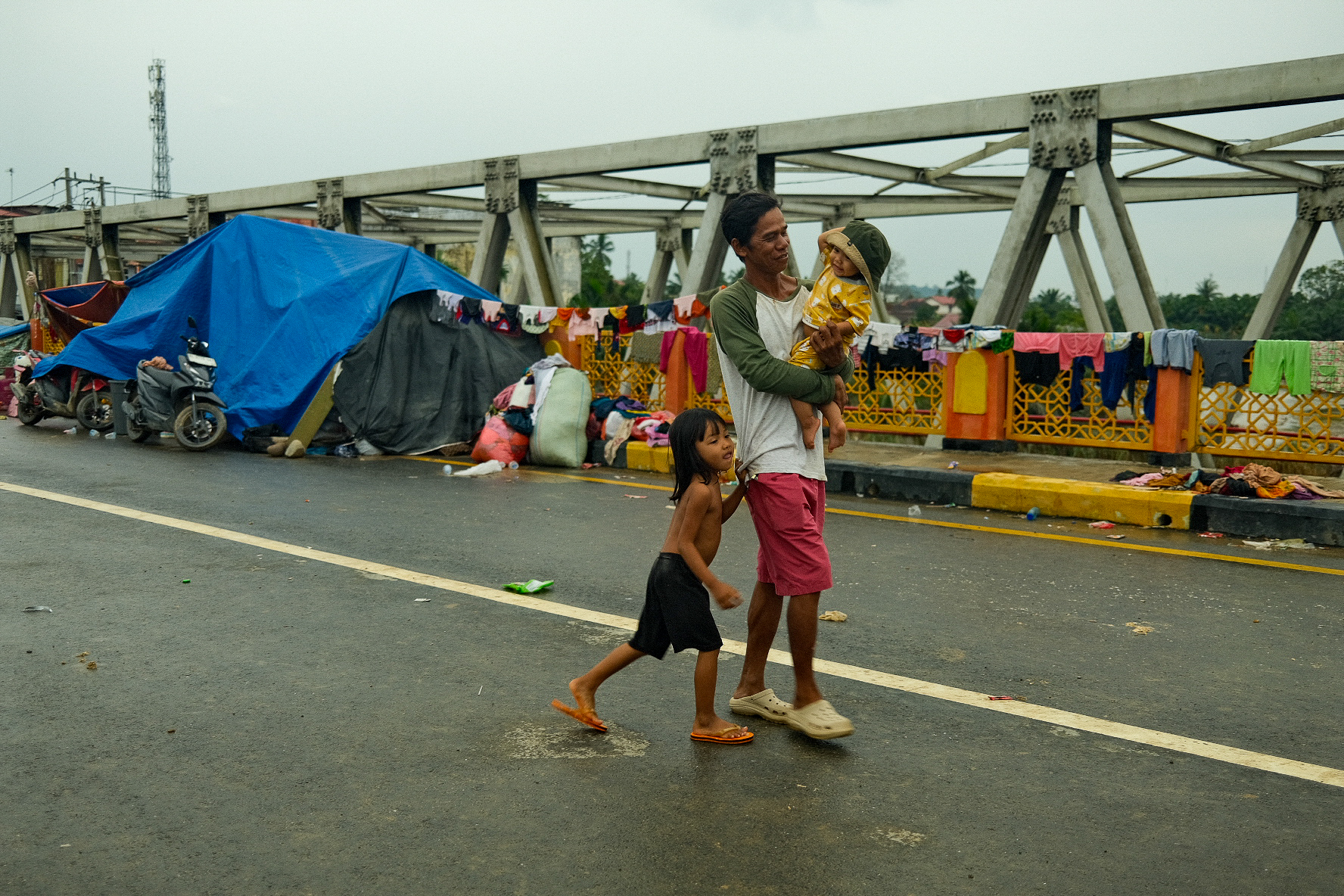 Although there are hundreds of people seeking shelter in the same location, there is no toilet nearby. NGOs, including Save the Children Indonesia, have noted the spread of illness among those seeking shelter, especially children.