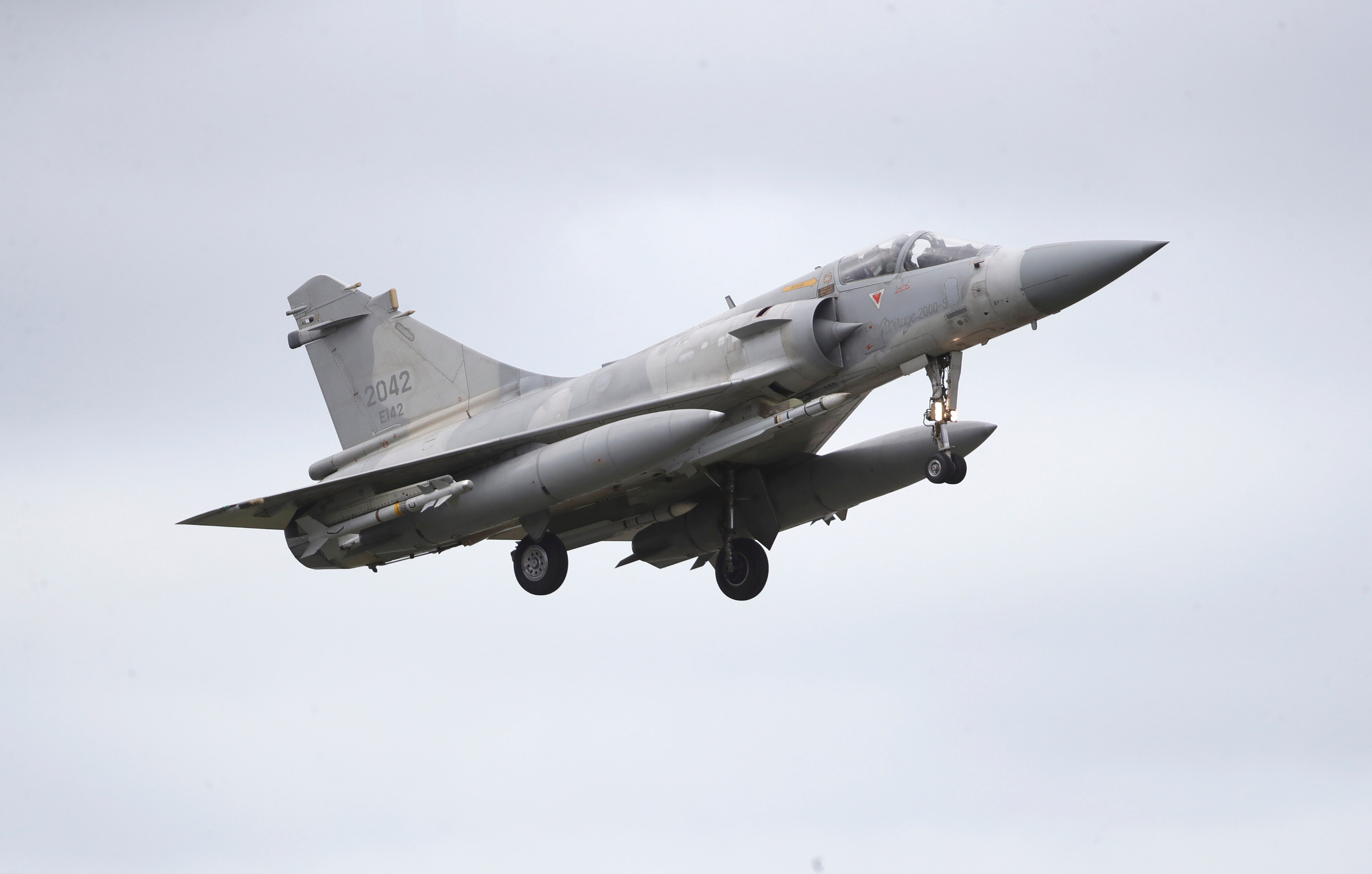 A Taiwanese Mirage 2000