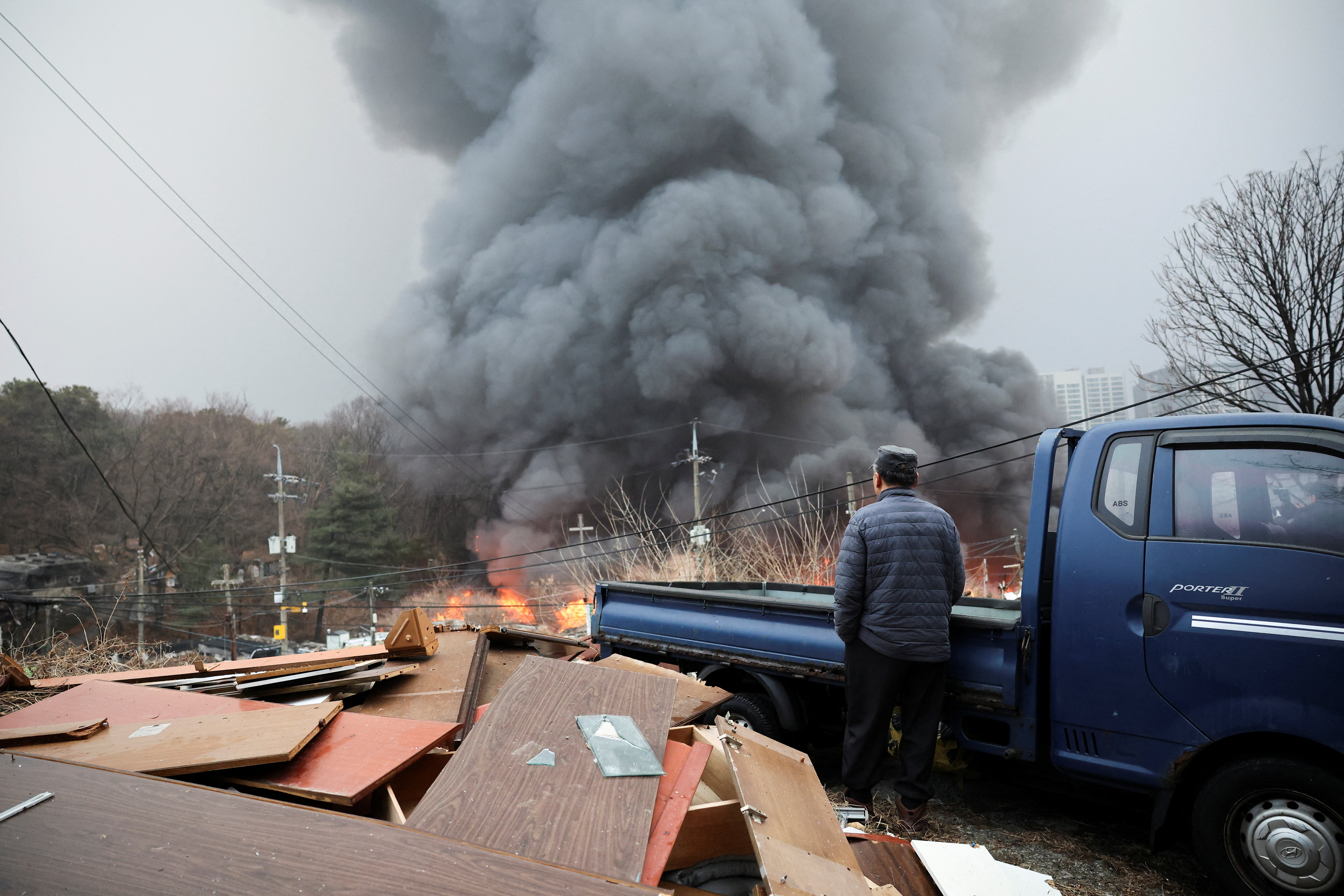 Fire breaks out in Seoul's last-remaining shanty town