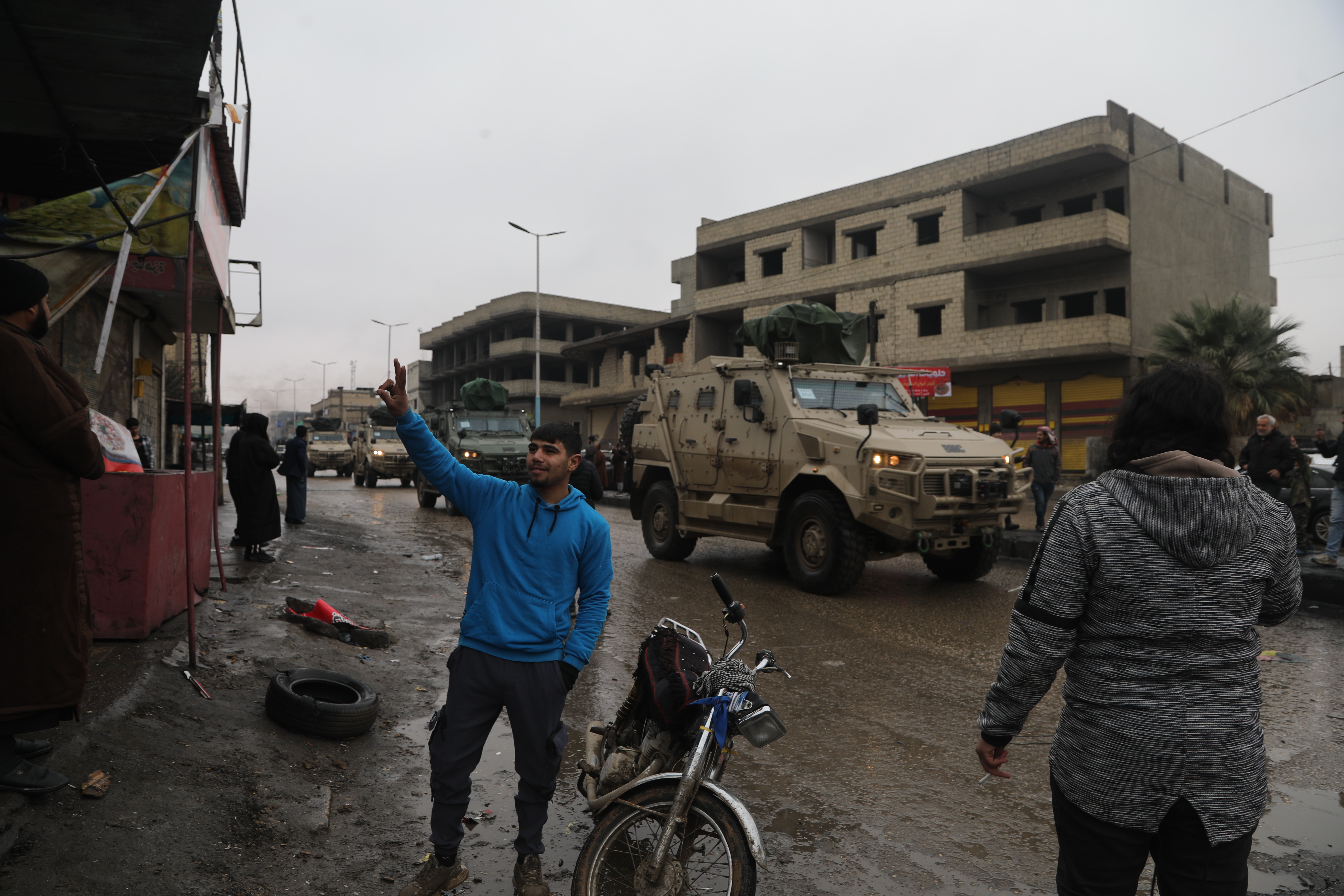 Syrian Army seizes control of strategic al-Tabqah district in Raqqa