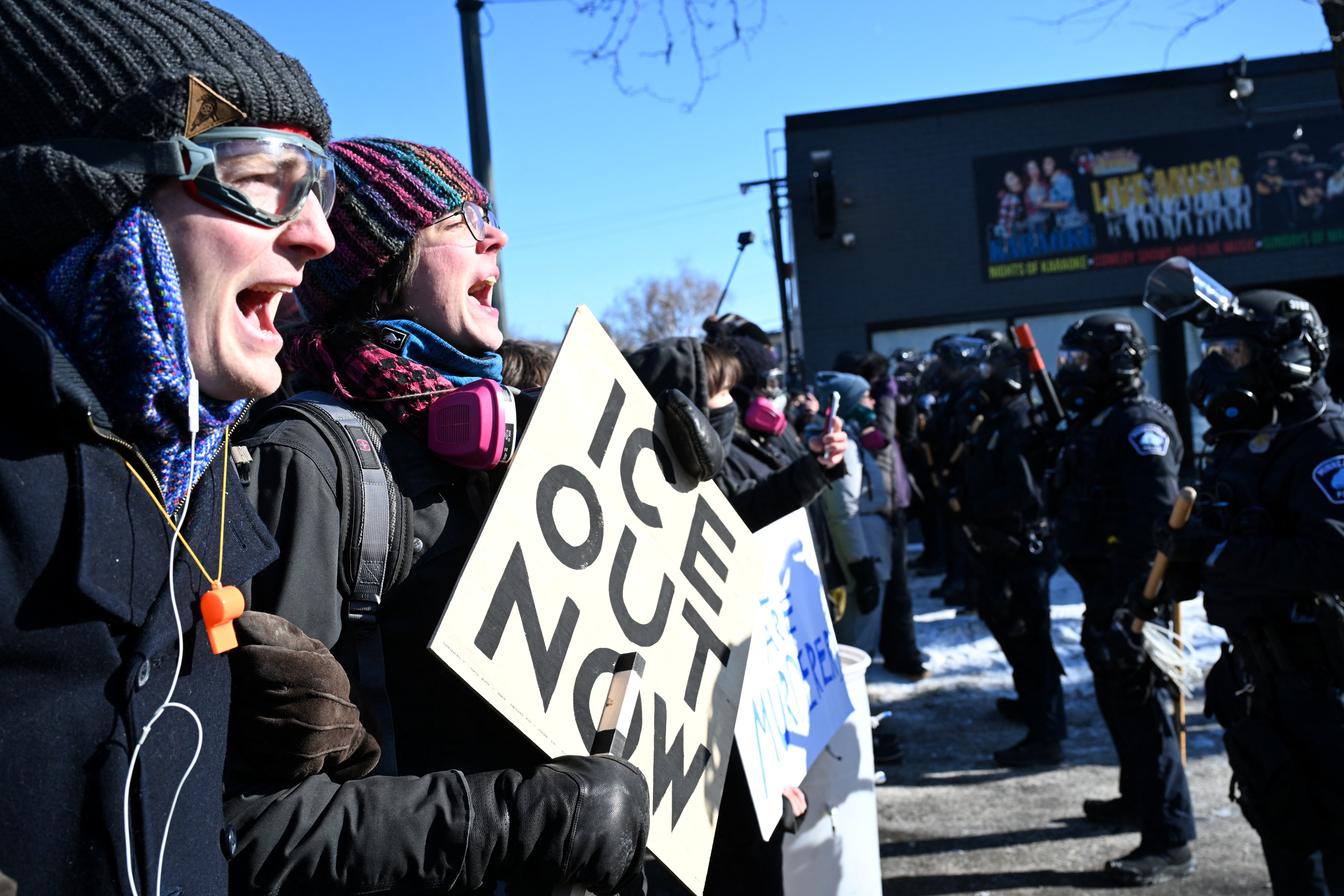 Protesters face off with Minneapolis police