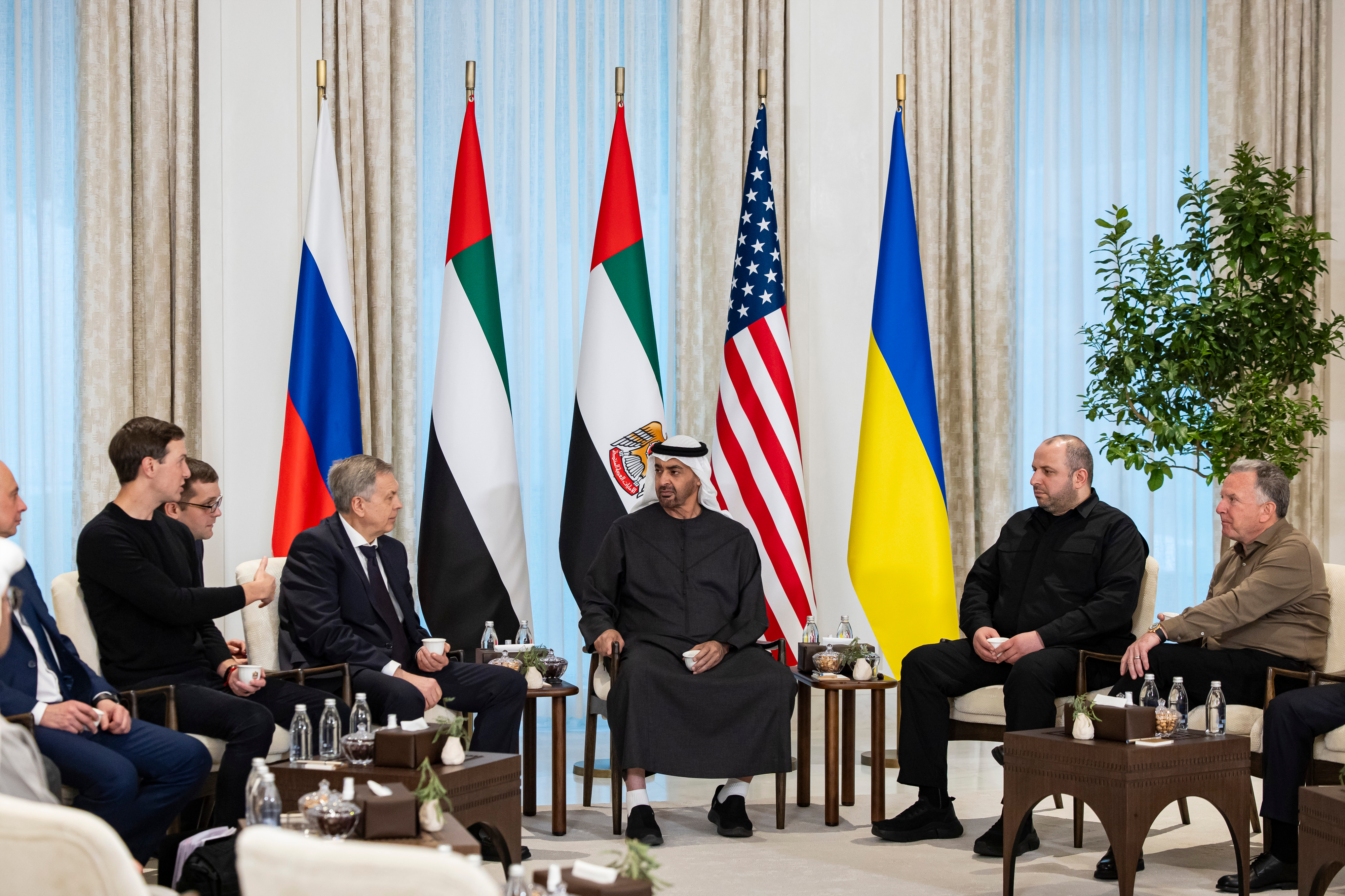 epa12675867 A handout photo released by the UAE Presidential Court shows UAE President Mohamed bin Zayed Al Nahyan (C) meeting with Jared Kushner (L), Igor Kostyukov, Chief of the Main Directorate of the General Staff of the Russian Armed Forces (2-L), Rustem Umerov, Secretary of the National Security and Defense Council of Ukraine (2-R), and Steve Witkoff, the United States Special Envoy (R), during UAE-hosted trilateral talks between the United States, Russia and Ukraine at Al Shati Palace in Abu Dhabi, United Arab Emirates, 23 January 2026. EPA/UAE Presidential Court /HANDOUT HANDOUT HANDOUT EDITORIAL USE ONLY/NO SALES