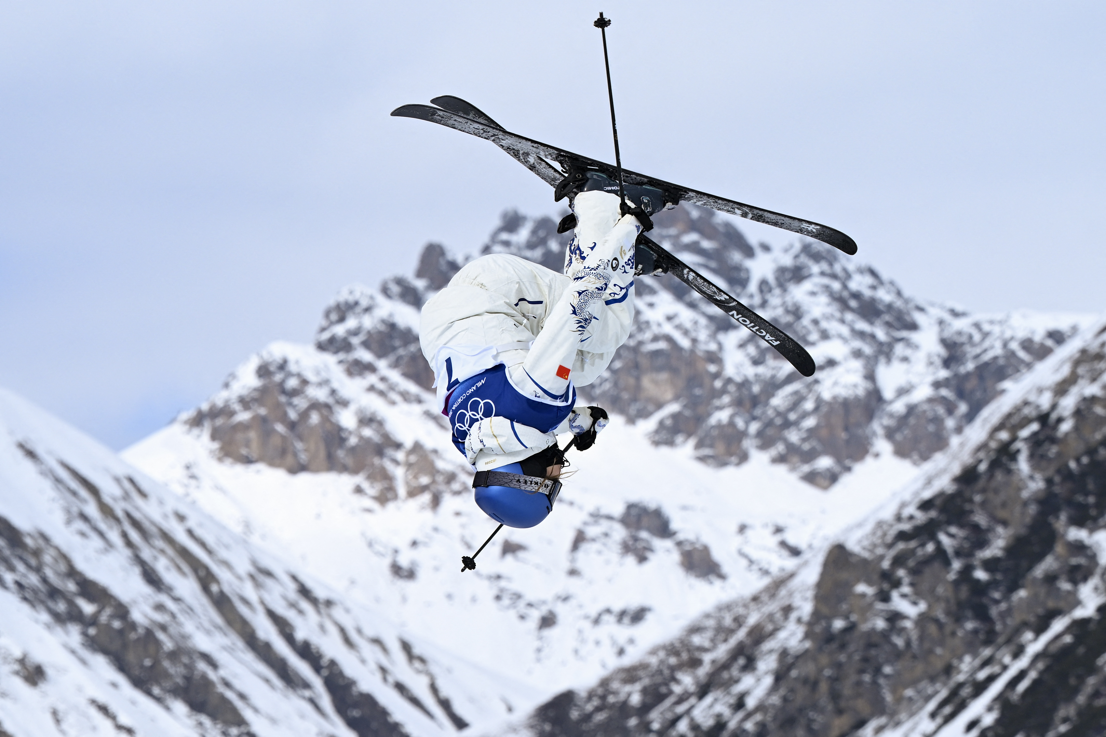 Eileen Gu in action.