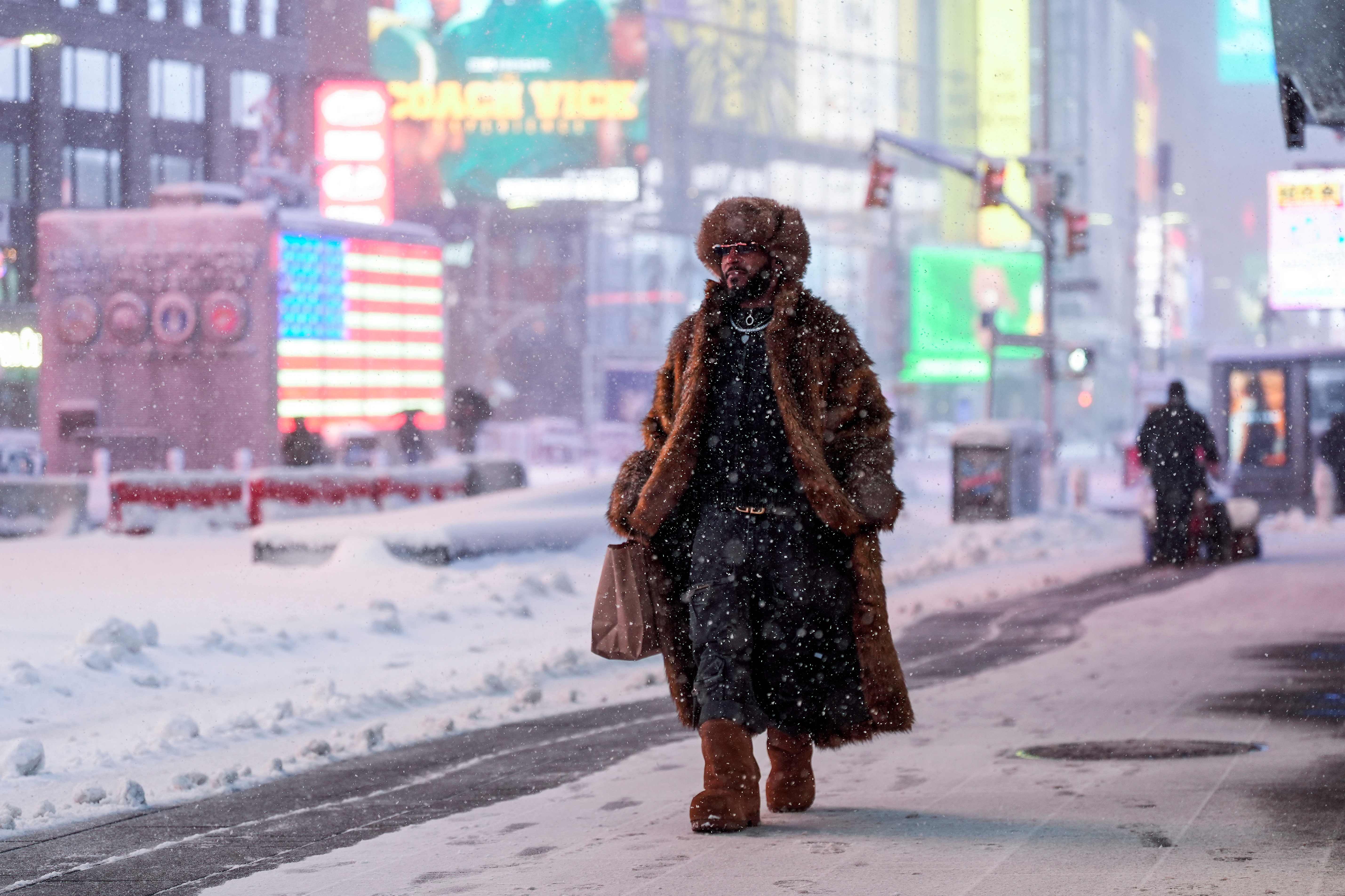 Record-breaking snowstorm shuts schools, halts travel in Northeast