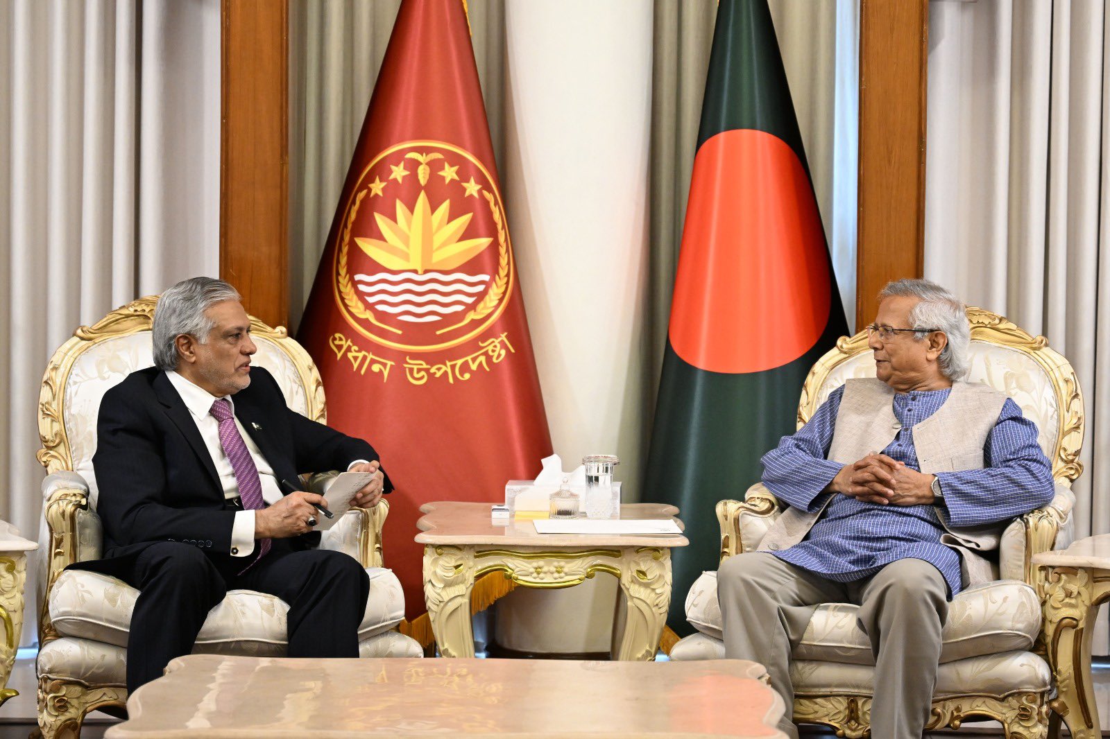 Pakistan Deputy Prime Minister and Foreign Minister Ishaq Dar met Bangladesh's Chief Adviser Professor Muhammad Yunus in August last year. [Handout/ Office of the Chief Adviser Government of Bangladesh