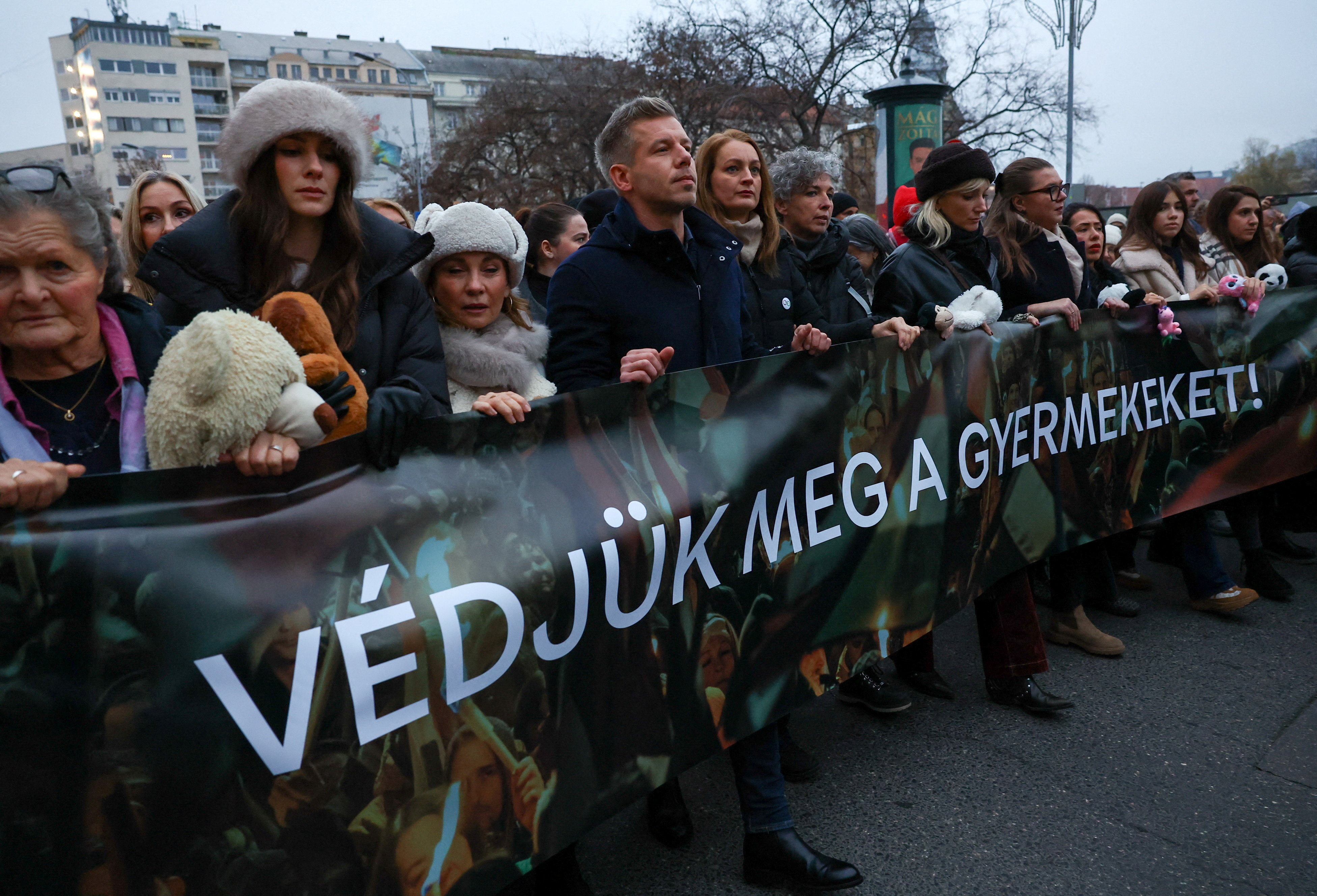 Peter Magyar, leader of Hungary's opposition Tisza party, attends a protest march organised by Tisza over a case of abuse at a juvenile detention centre, amid an ongoing investigation, in Budapest, Hungary, December 13, 2025. REUTERS/Bernadett Szabo TPX IMAGES OF THE DAY