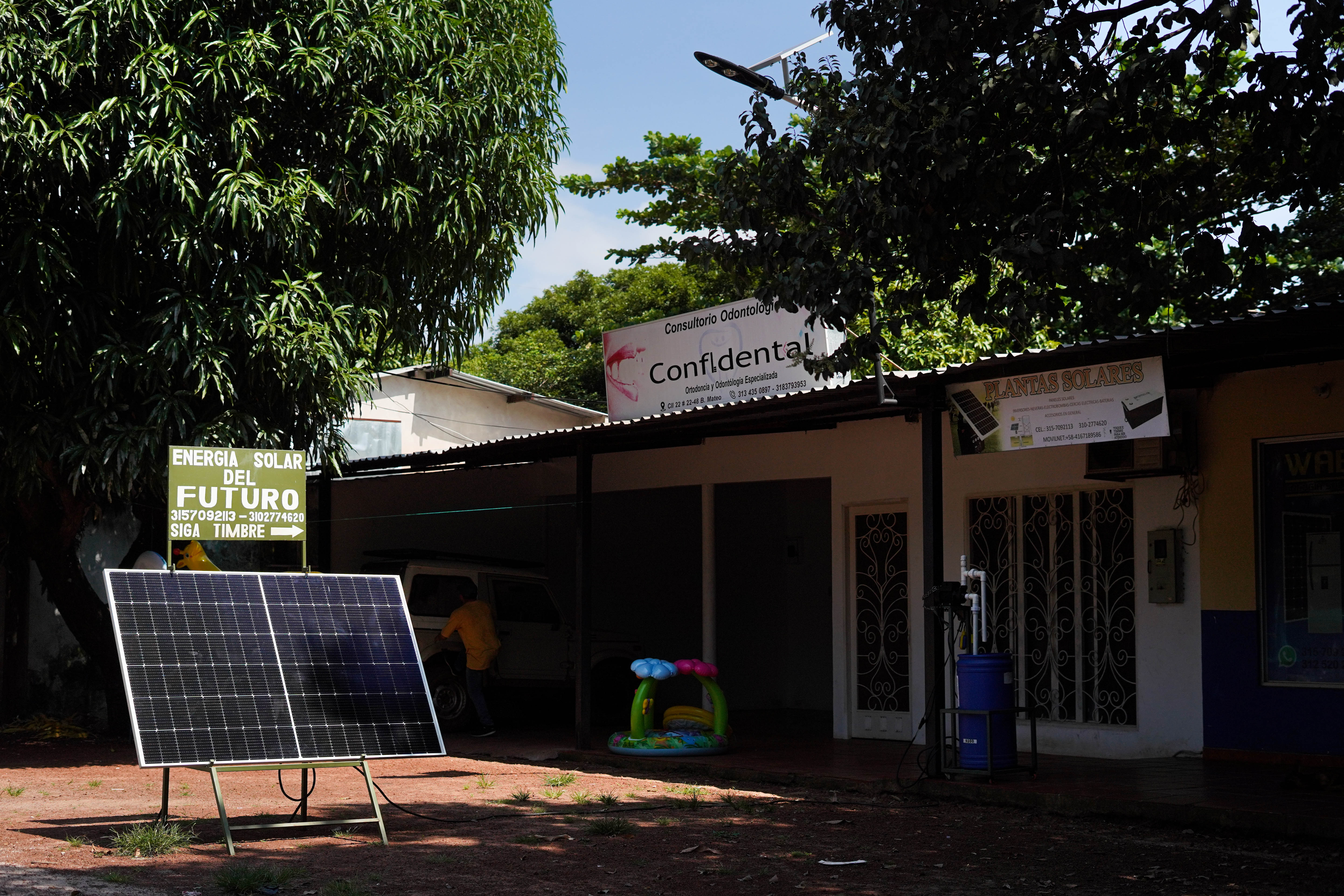The Colombian government is promoting the energy transition through solar power in Vichada, Amazon.