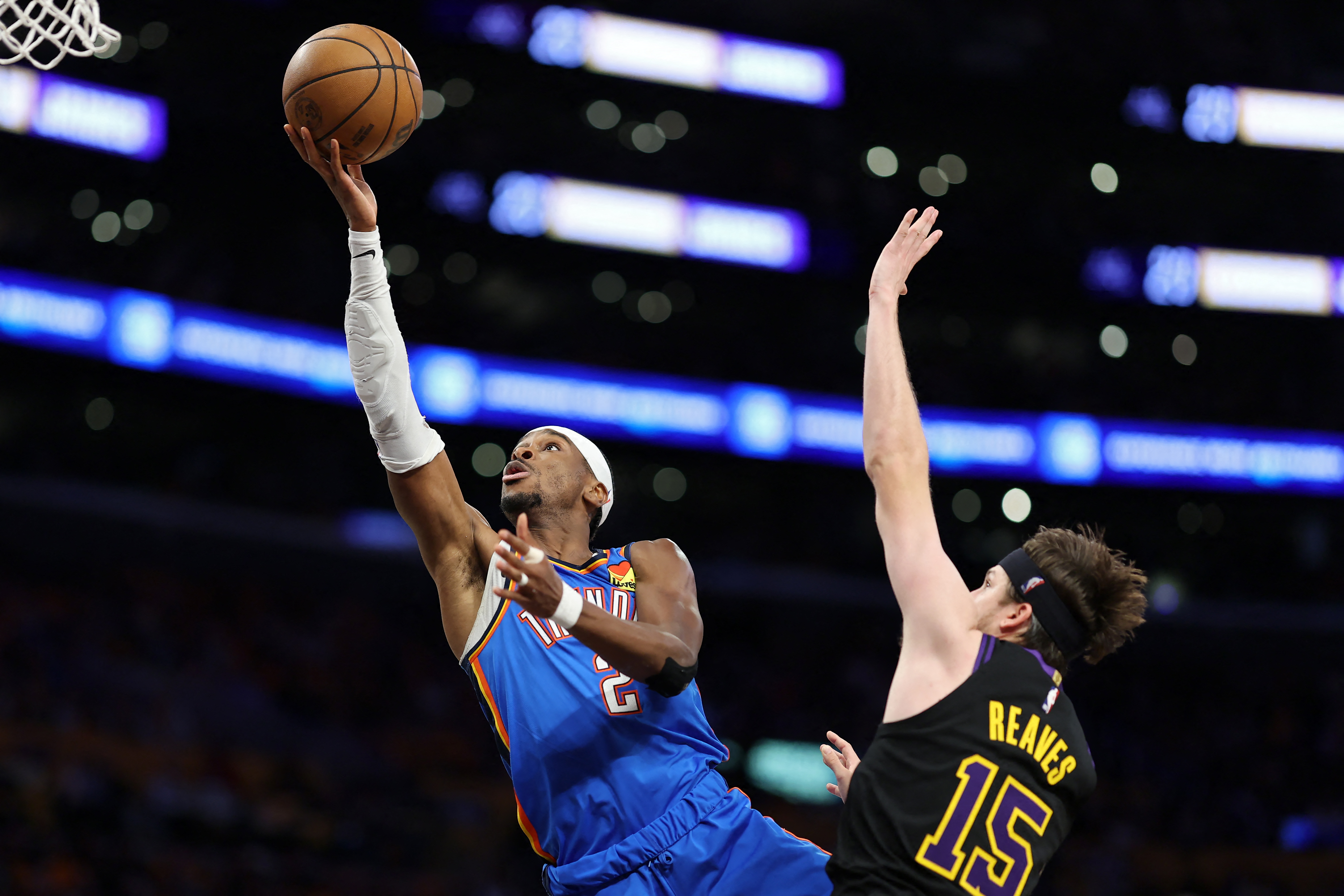 Shai Gilgeous-Alexander in action.