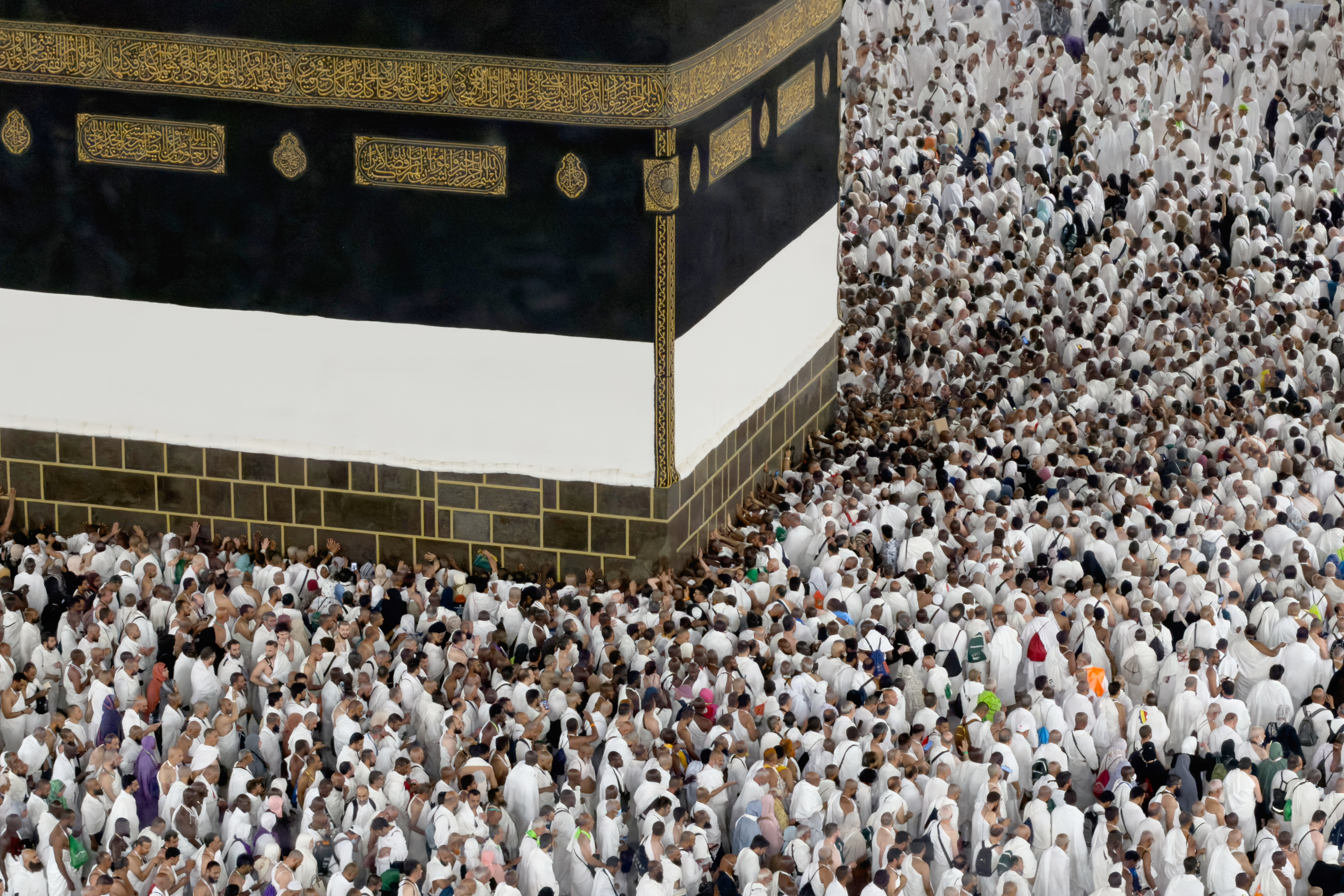 Over 1.5 million pilgrims begin Hajj amid regional tensions