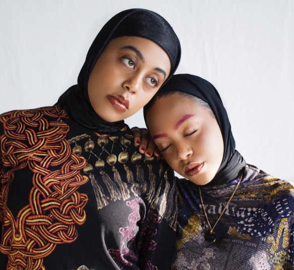 Yemeni-Kenyan sisters and modest fashion content creators Junaynah and Zeyaanah El Guthmy