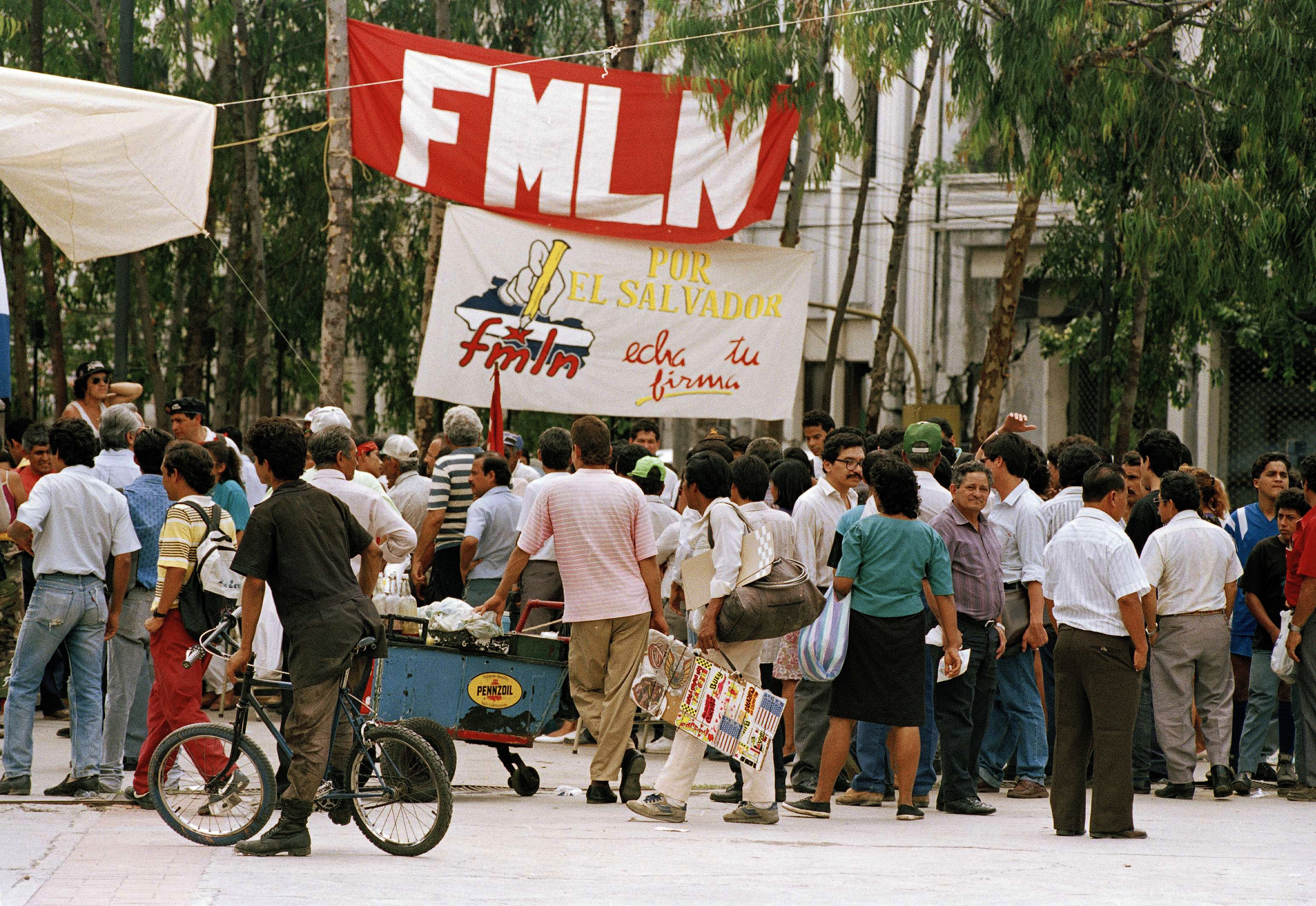 Salvadorans sign a petition in San Salvador in 1992 to allow the Farabundo Martí National Liberation Front (FMLN) to become a political party after the civil war.
