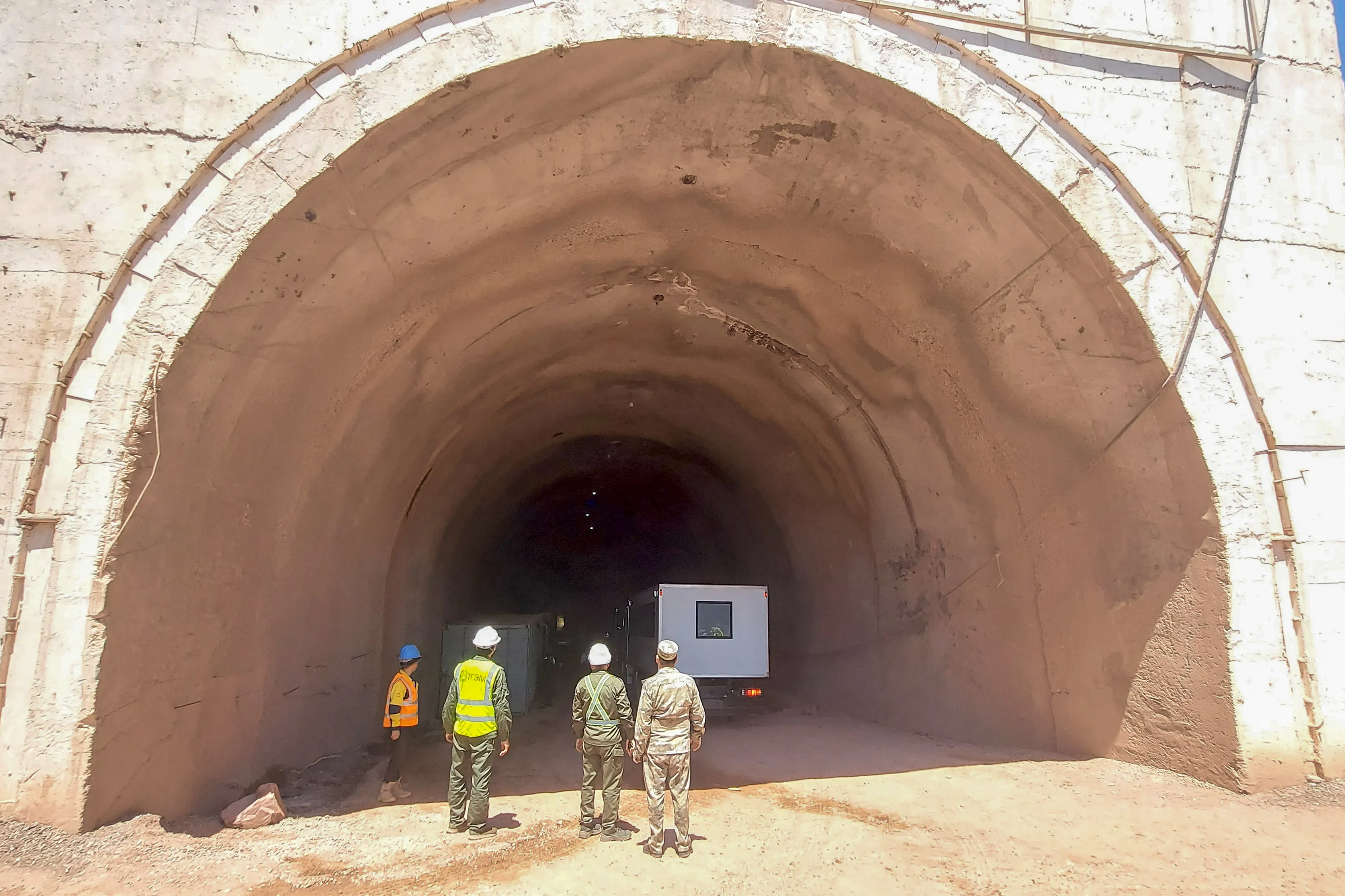 The Rogun Dam project includes hydraulic tunnels with a length ranging between 1,100 and 1,500 meters [Al Jazeera]